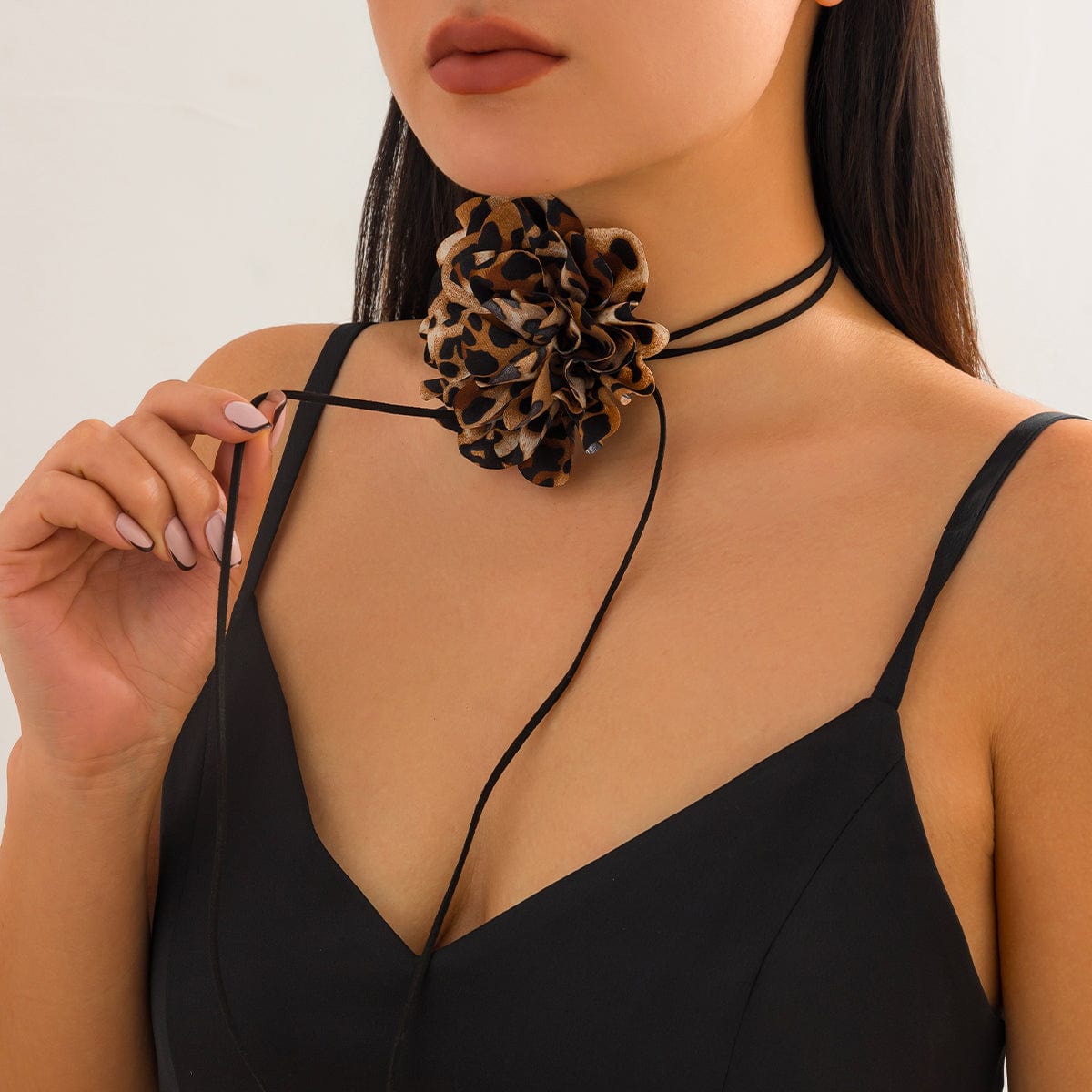 Chic Fabric Leopard Flower Wax Cord String Necklace