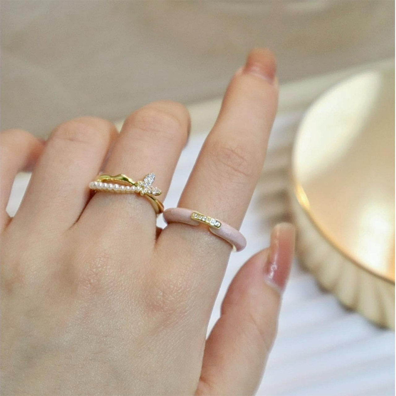 Chic Floral Butterfly Pearl Ring Set - ArtGalleryZen