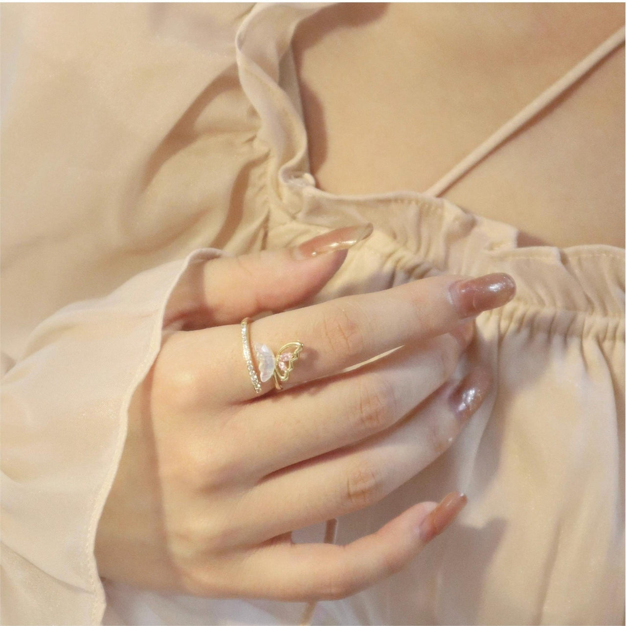 Chic Floral Butterfly Pearl Ring Set - ArtGalleryZen