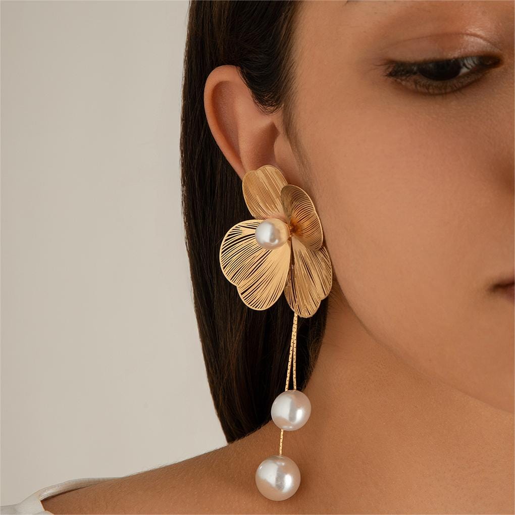 Chic Geometric Floral Pearl Dangle Earrings