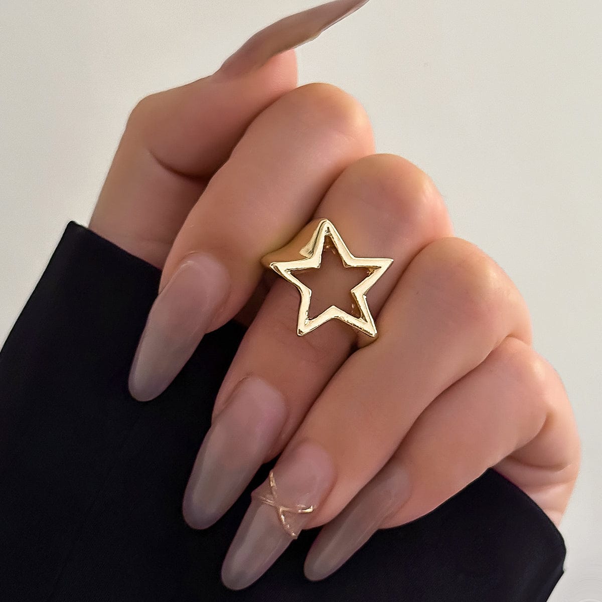Chic Gold Silver Plated Hollow Star Open Ring - ArtGalleryZen