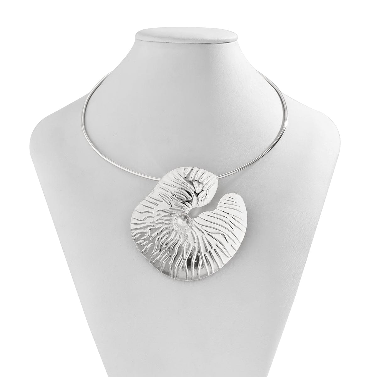 Chic Gold Silver Plated Lotus Leaf Pendant Necklace - ArtGalleryZen