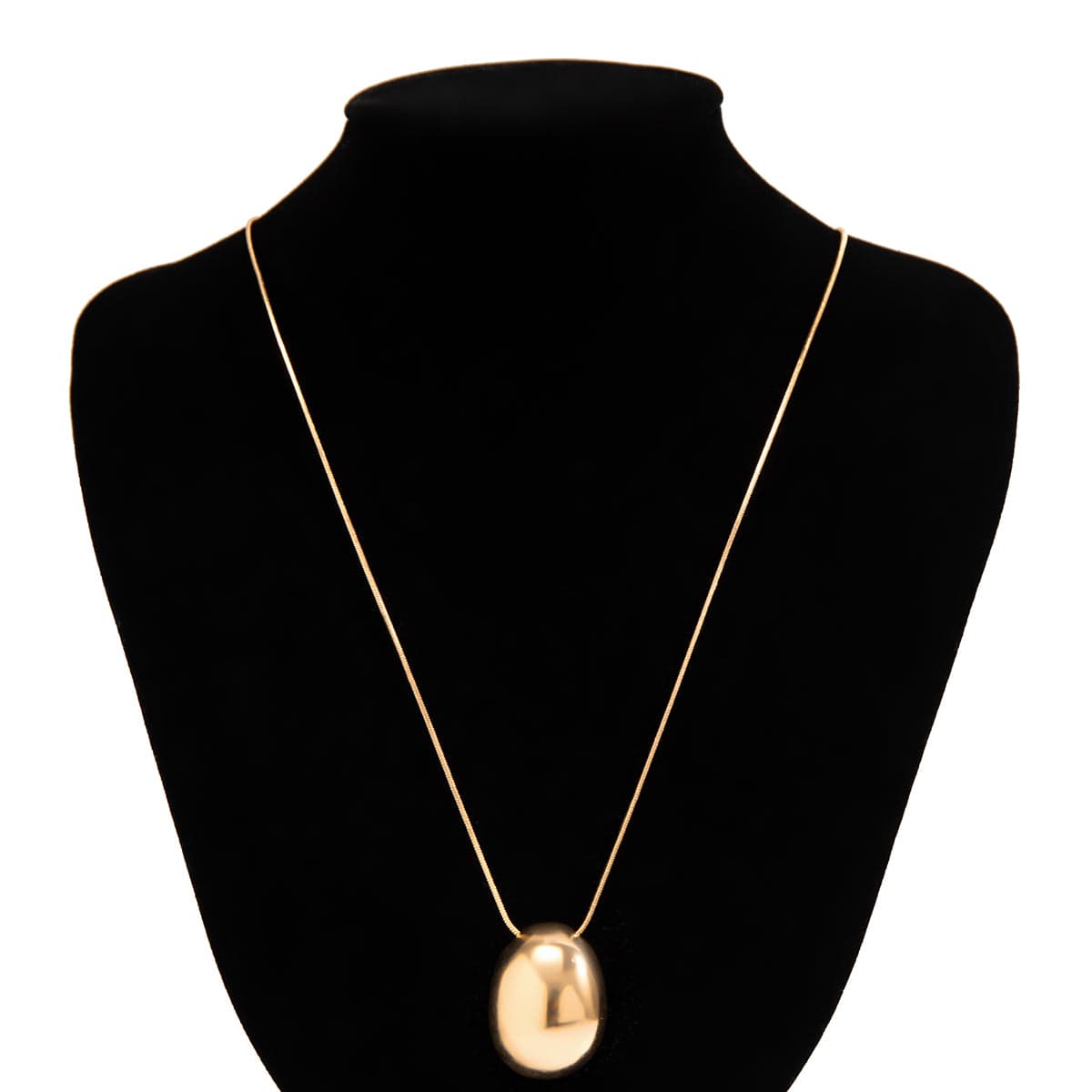 Chic Gold Silver Plated Oval Pendant Necklace - ArtGalleryZen