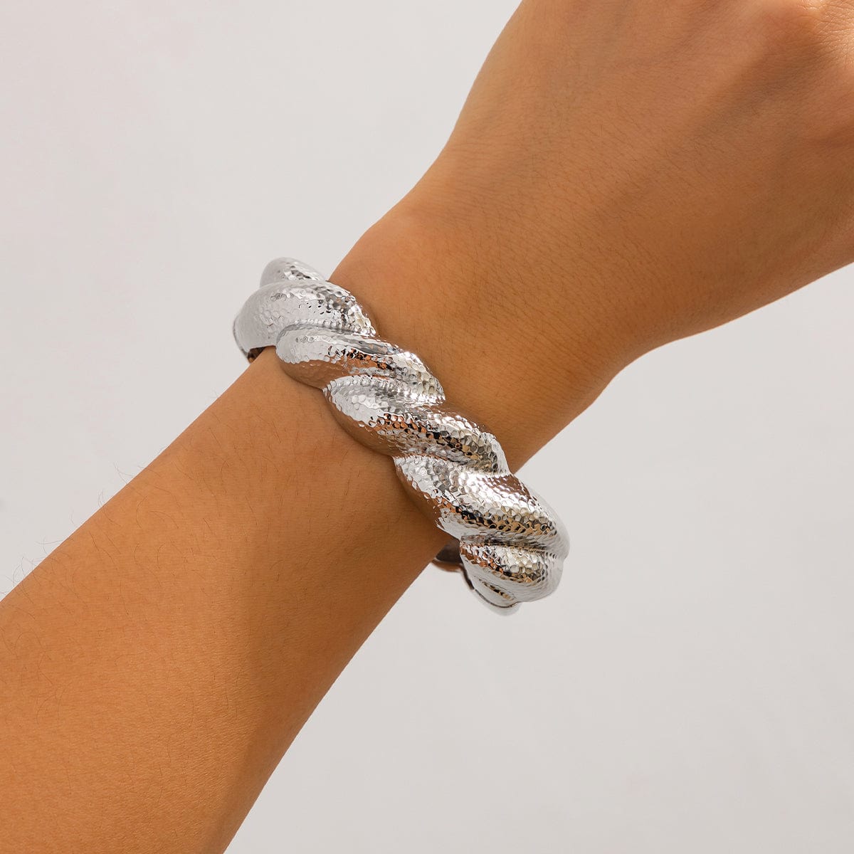 Chic Gold Silver Plated Textured Twisted Bangle Bracelet