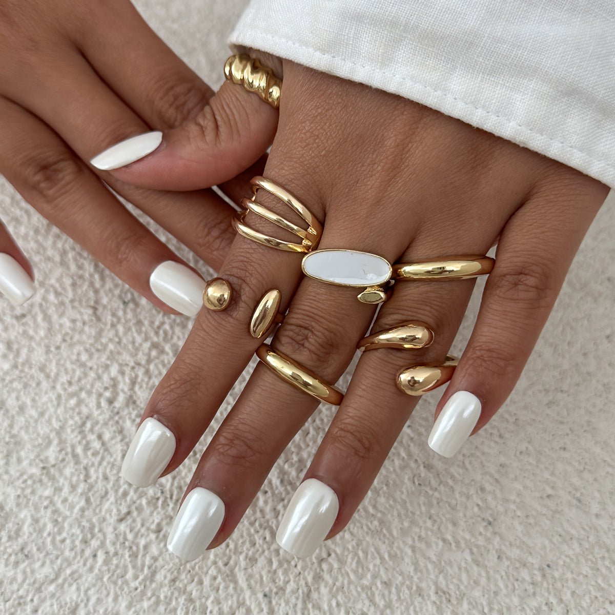 Chic Gold Silver Plated Waterdrop Hollow Enamel Ring Set - ArtGalleryZen