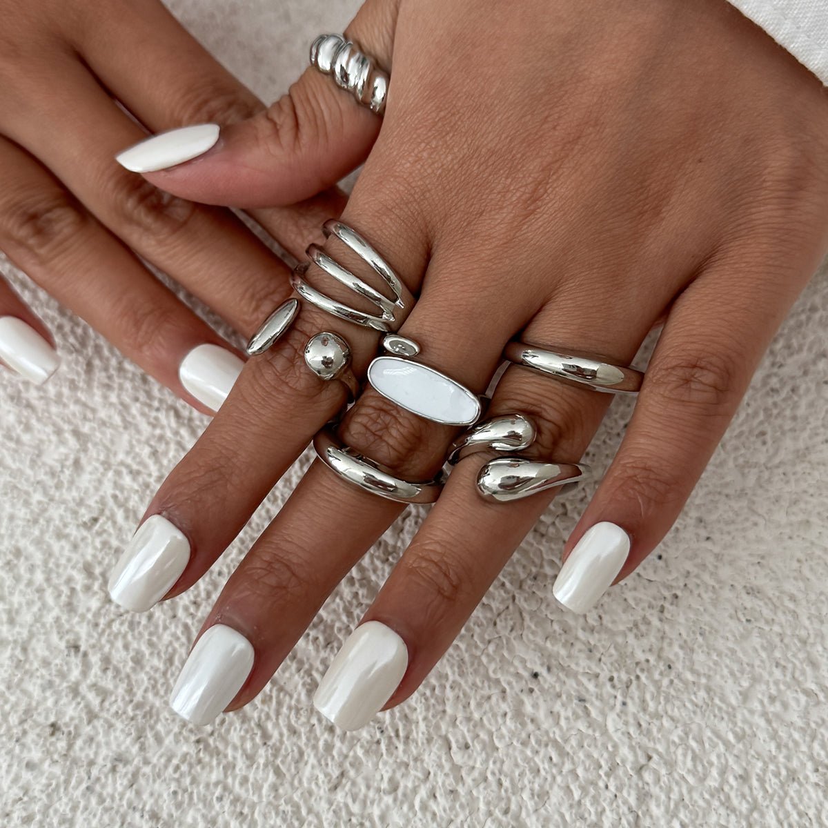 Chic Gold Silver Plated Waterdrop Hollow Enamel Ring Set - ArtGalleryZen