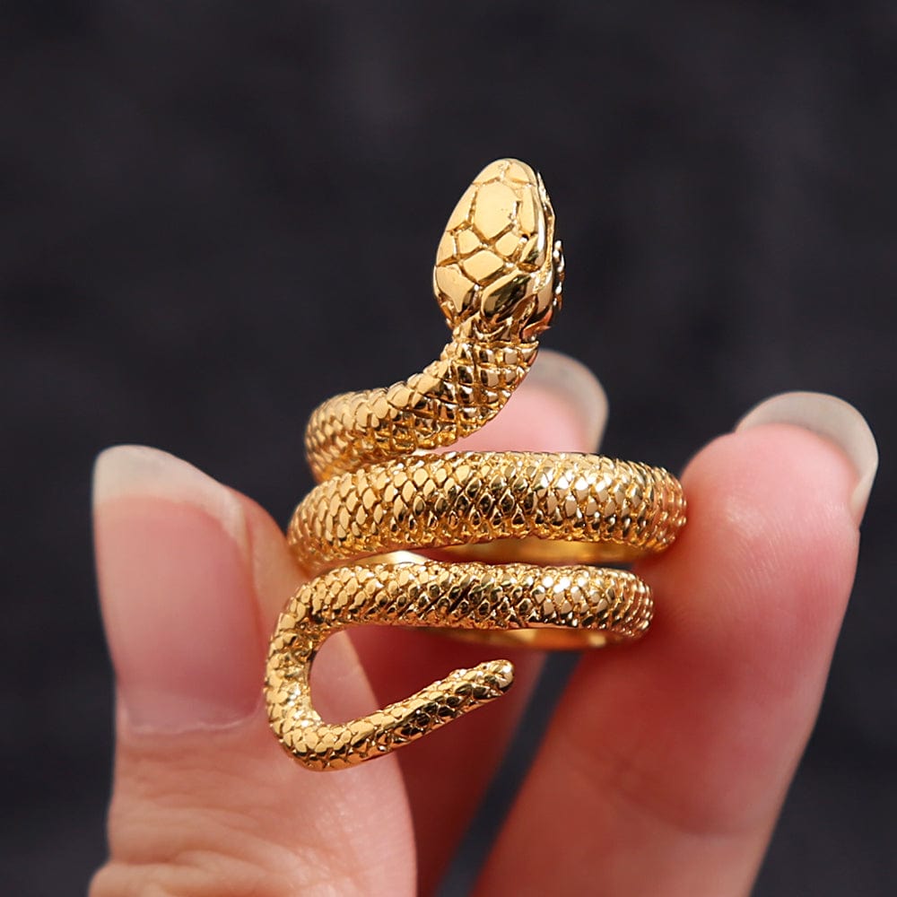 Diamond Pavé Snake Ring with Emerald Accent in Yellow Gold | Borsheims