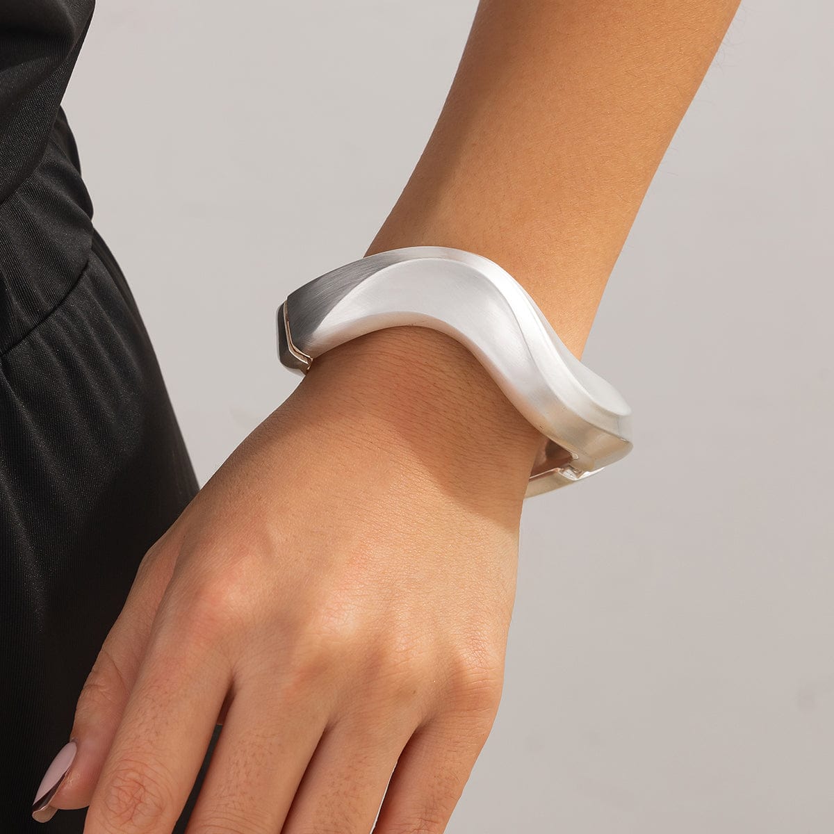 Chic Irregular Curved Frosted Bangle Bracelet - ArtGalleryZen