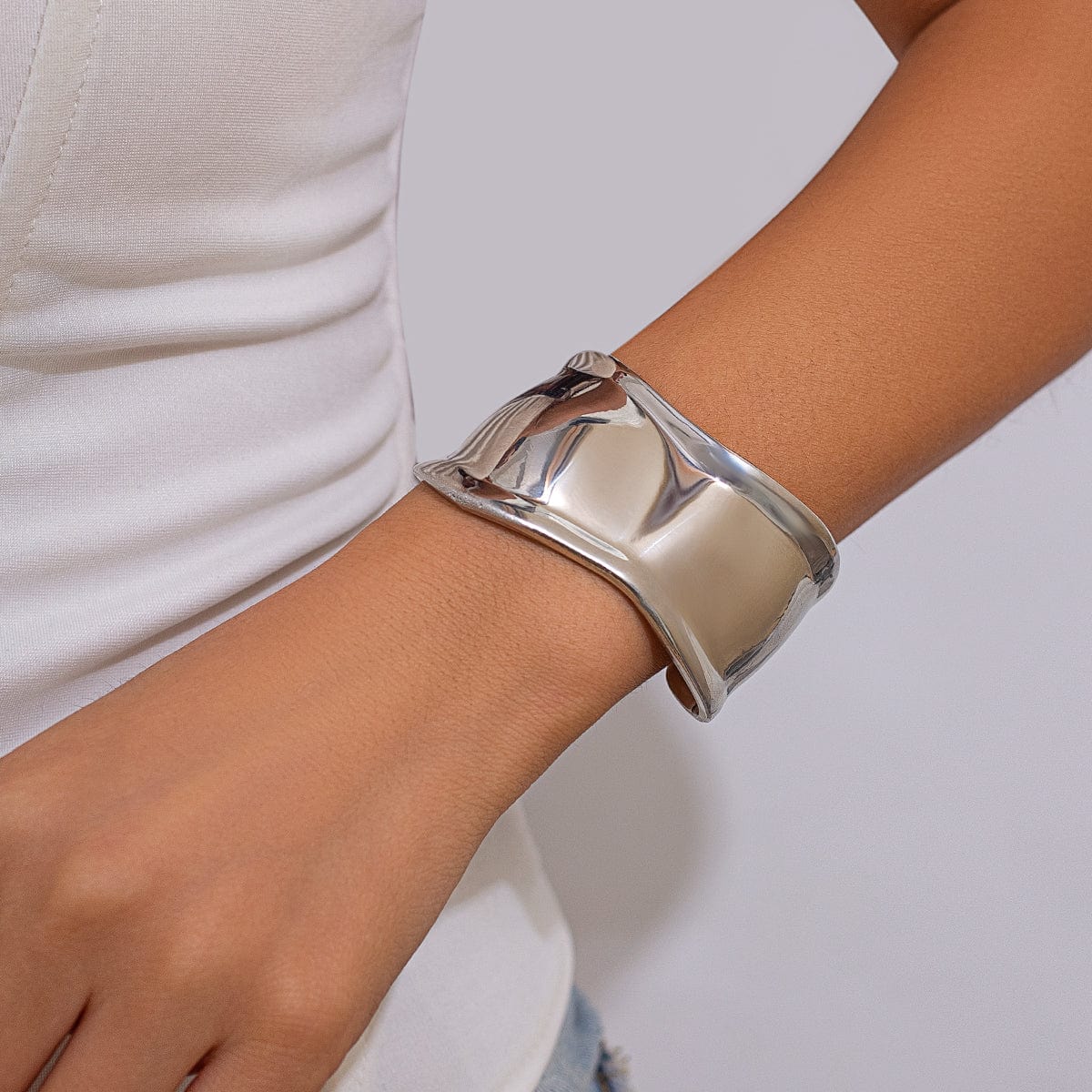 Chic Irregular Curved Open Wide Cuff Bangle Bracelet