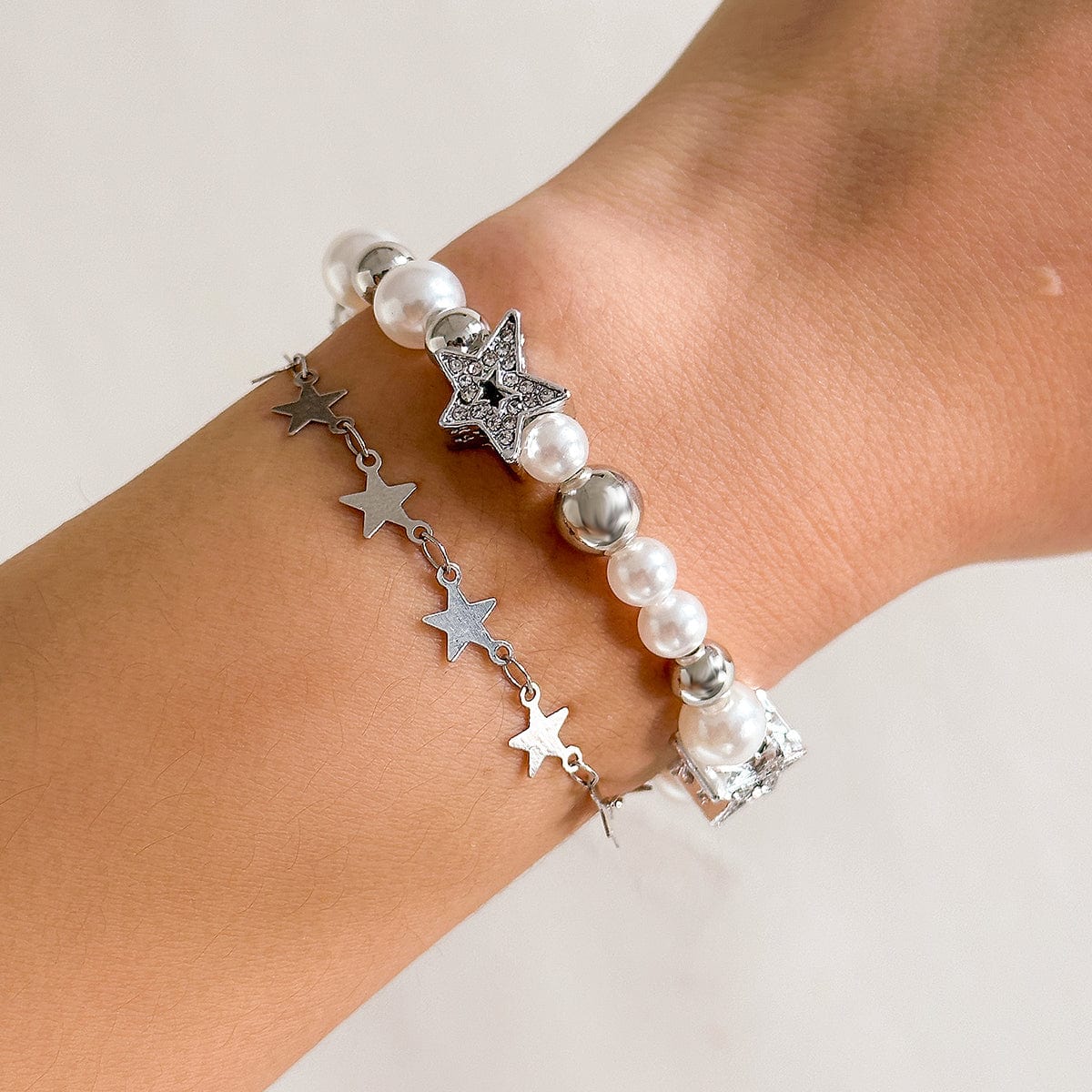 Chic Layered Crystal Inlaid Star Pearl Chain Bracelet