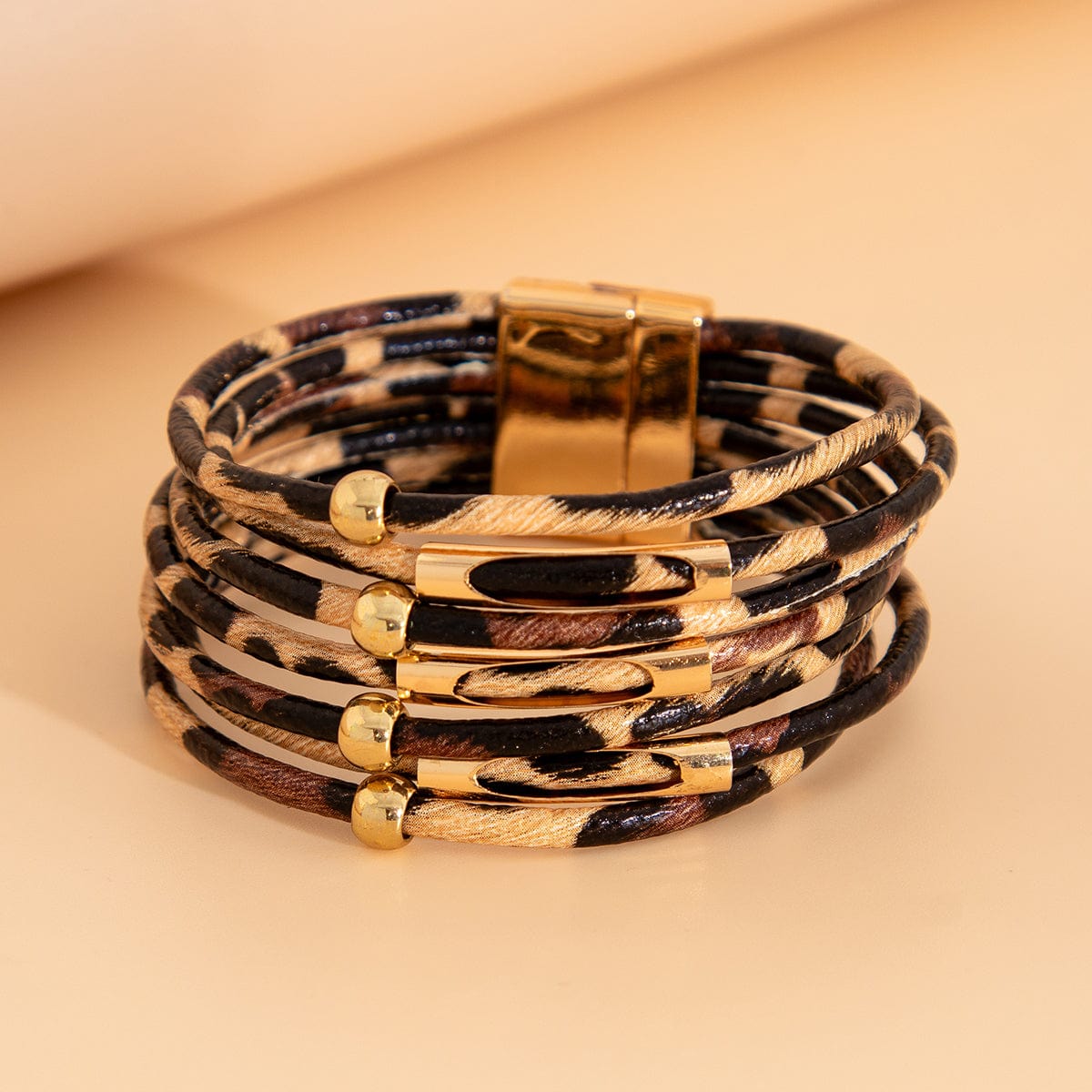 Chic Layered Leopard Print PU Leather String Magnetic Bracelet