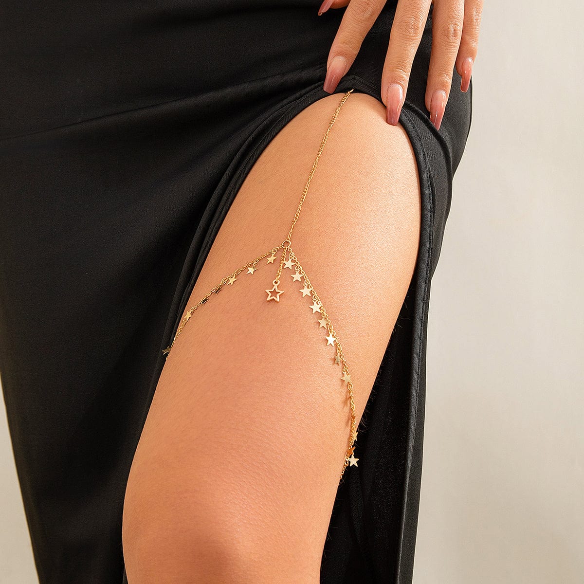 Chic Layered Star Tassel Elastic Thigh Leg Chain - ArtGalleryZen