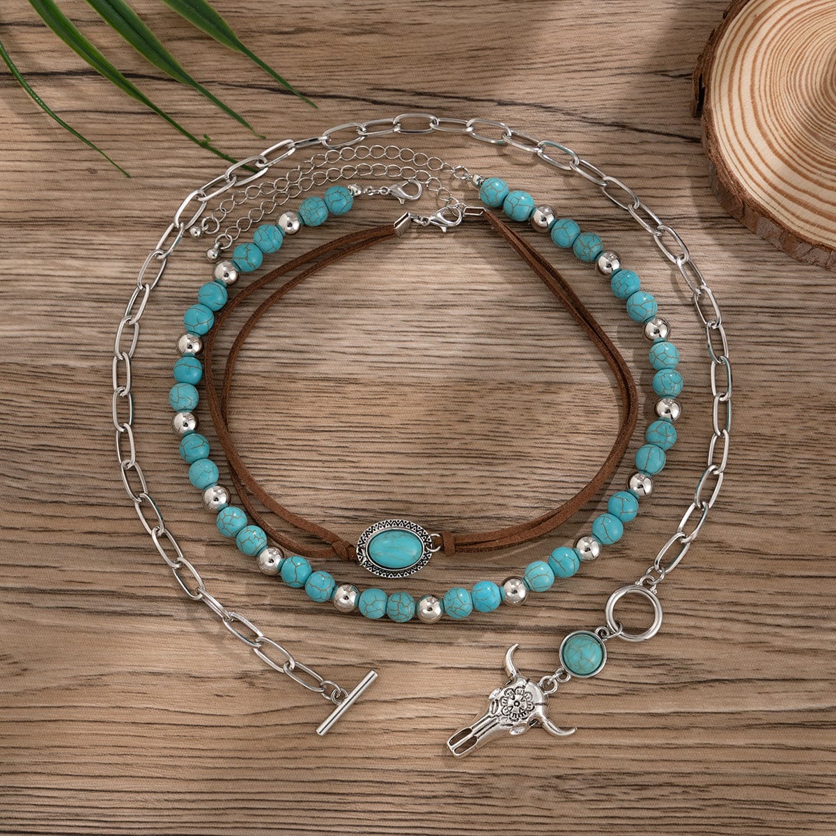 Chic Layered Toggle Clasp Bull Pendant Turquoise Chain Velvet Necklace Set