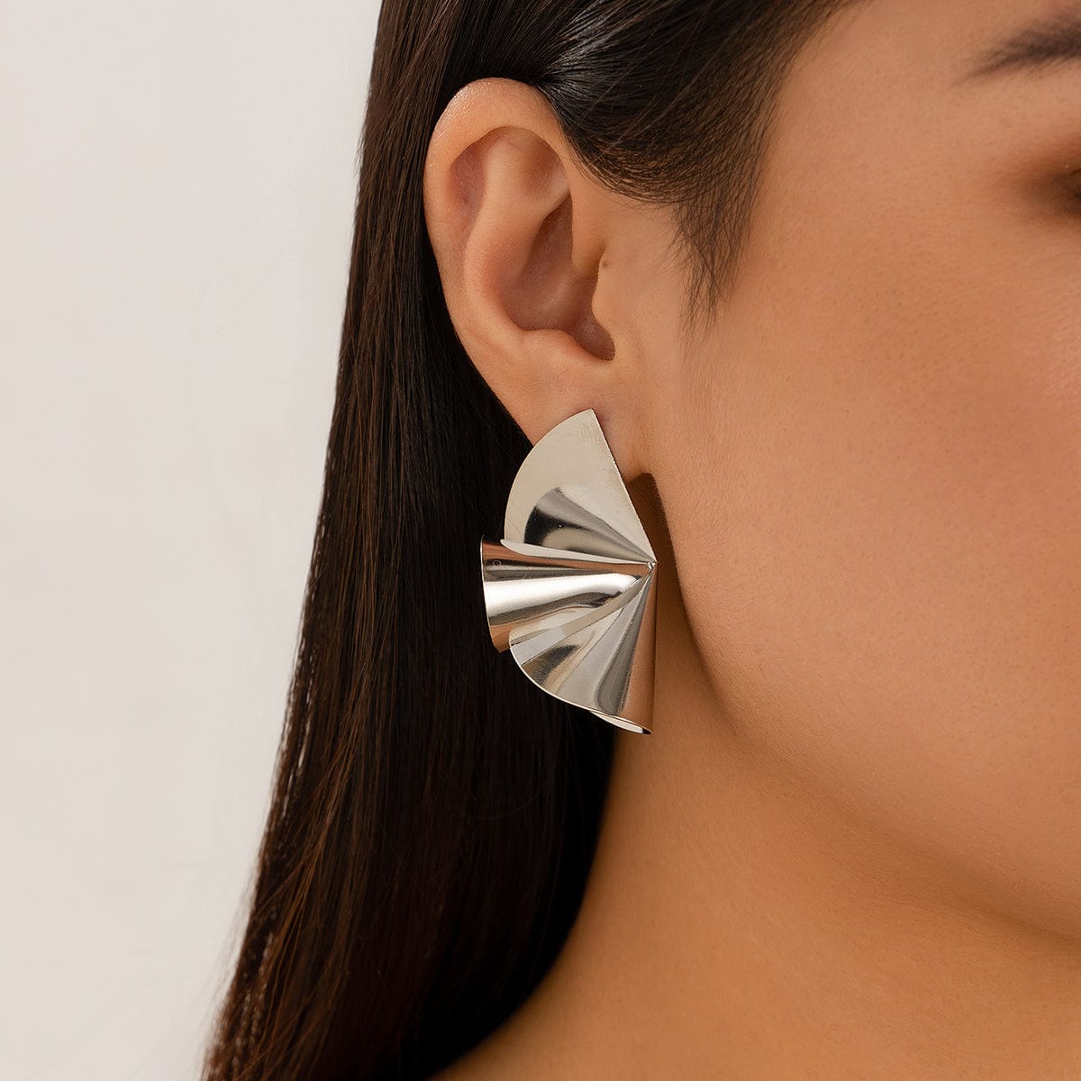 Chic Metallic Geometric Pattern Earrings