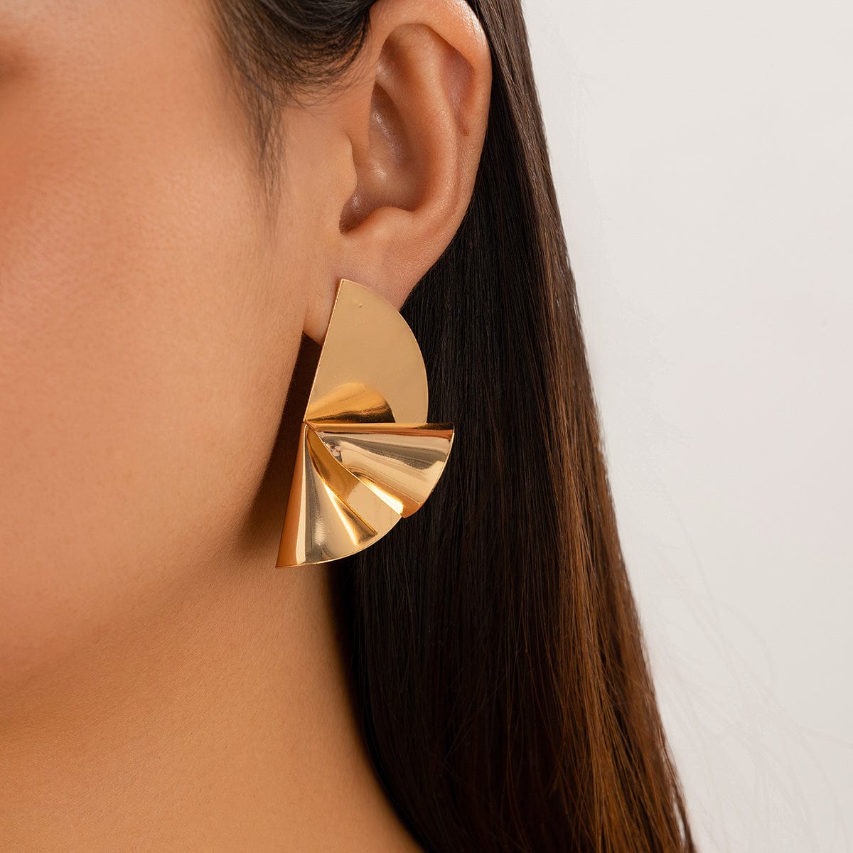 Chic Metallic Geometric Pattern Earrings