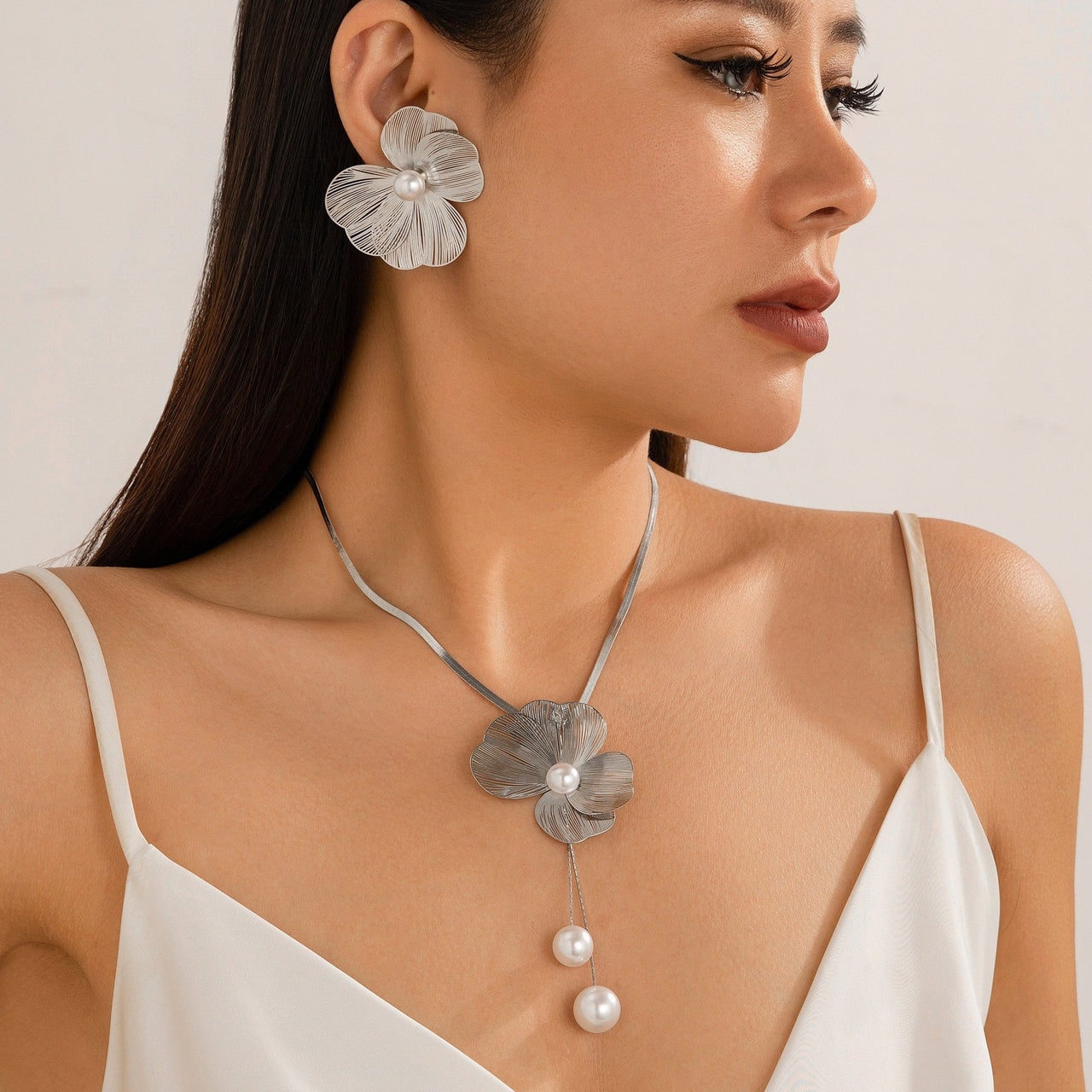 Chic Pearl Flower Pendant Herringbone Chain Necklace Earrings Set - ArtGalleryZen