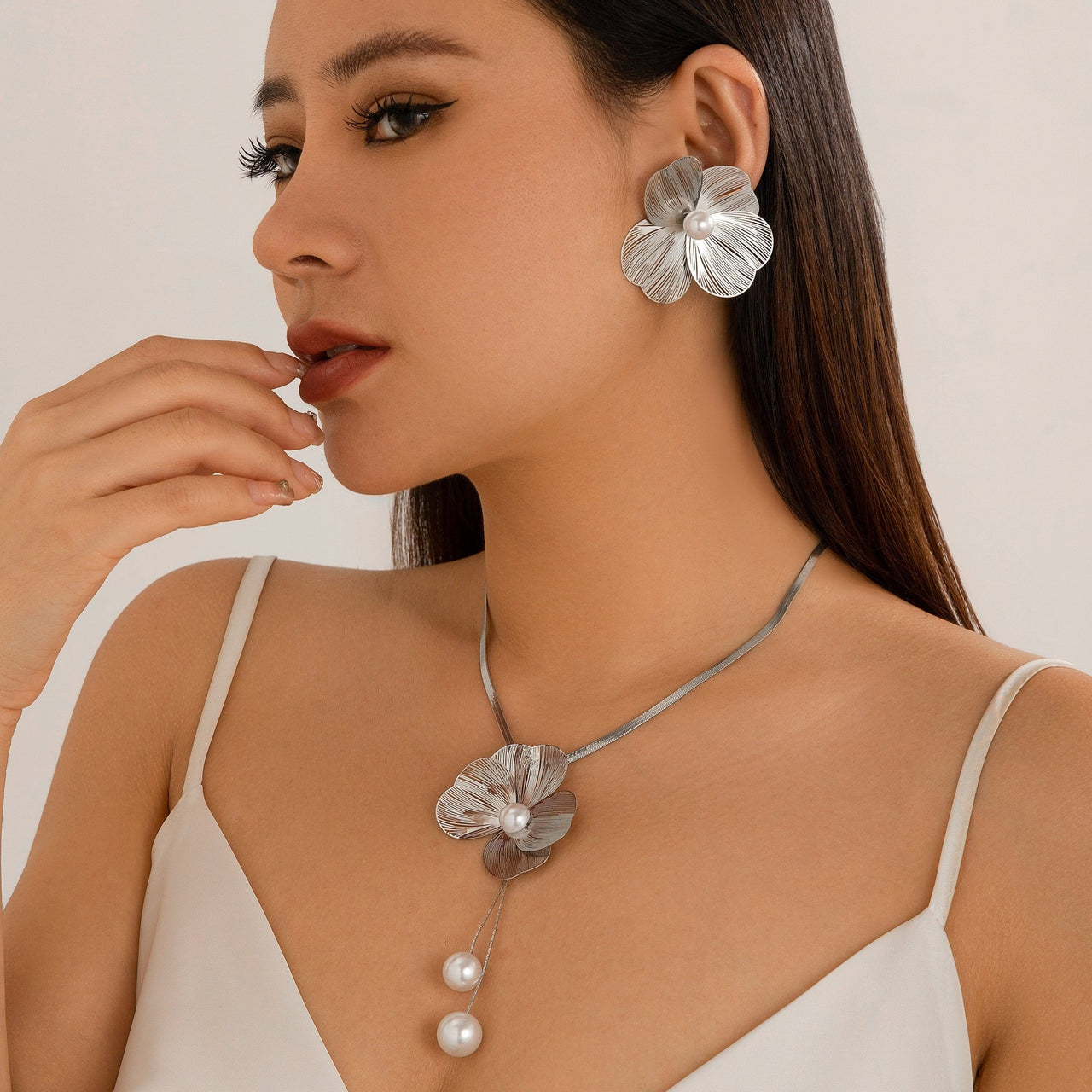Chic Pearl Flower Pendant Herringbone Chain Necklace Earrings Set - ArtGalleryZen
