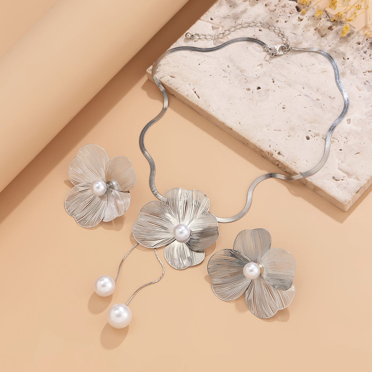 Chic Pearl Flower Pendant Herringbone Chain Necklace Earrings Set