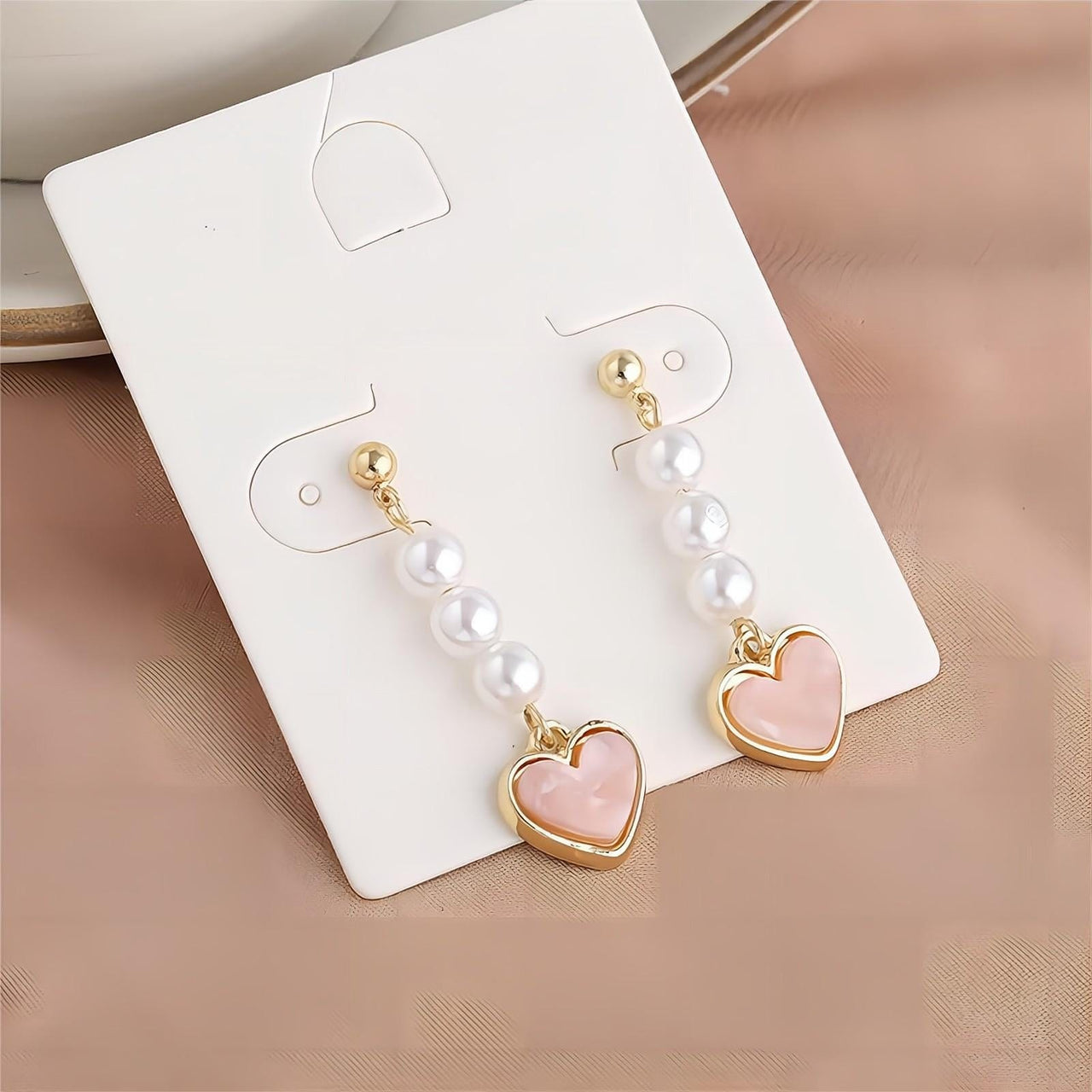Chic Pearl Heart Dangle Earrings - ArtGalleryZen