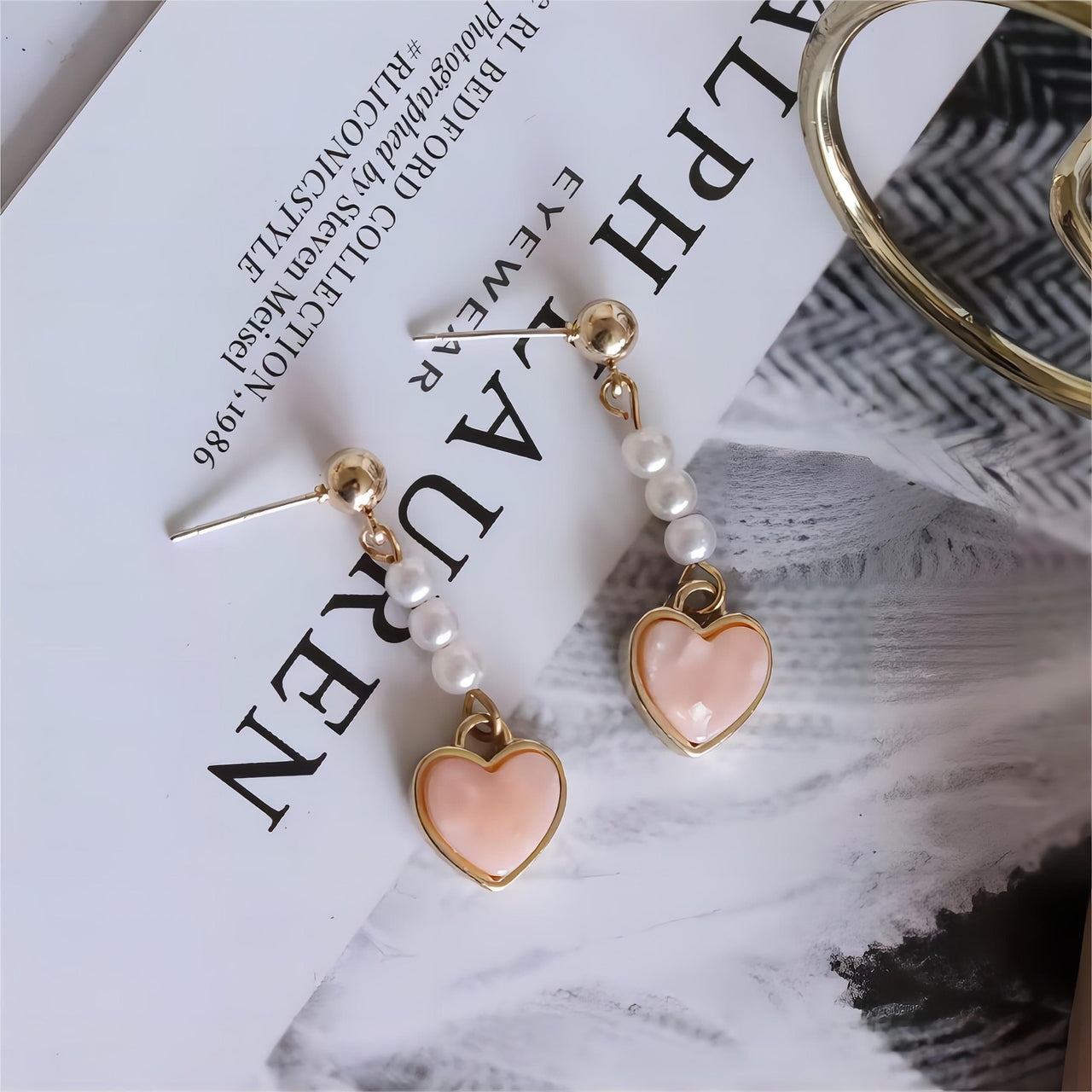 Chic Pearl Heart Dangle Earrings - ArtGalleryZen