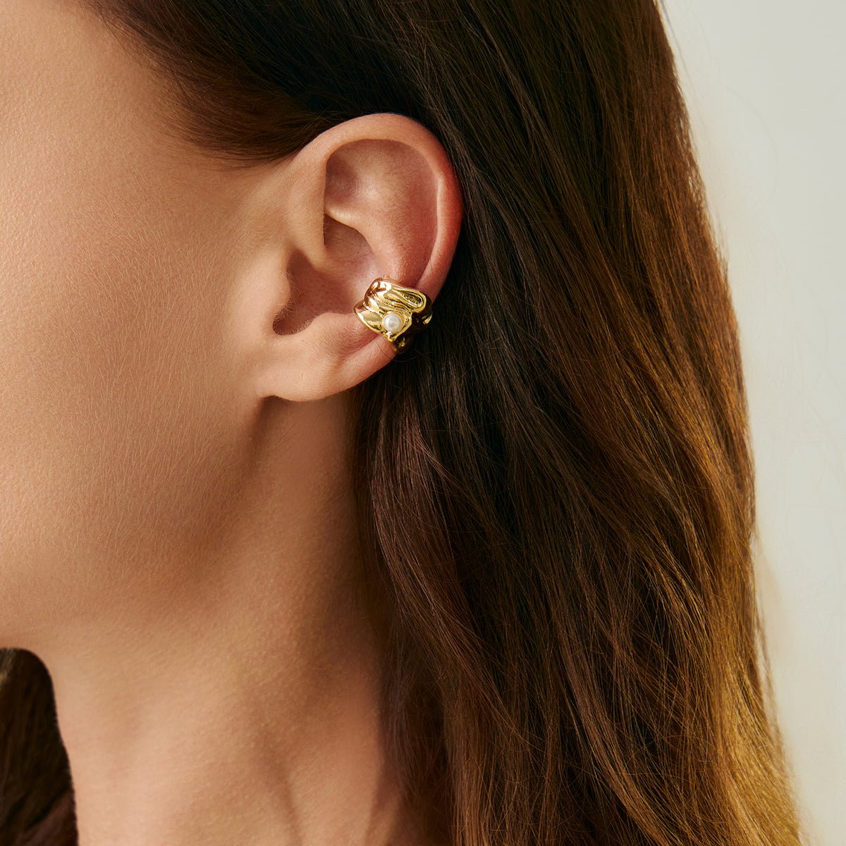 Chic Pearl Inlaid Pleated Ear Wrap Earring - ArtGalleryZen