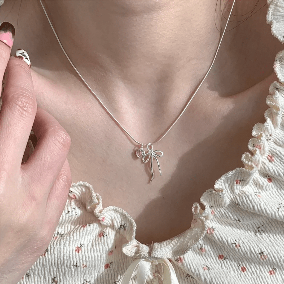 Chic Pink Crystal Heart Bowknot Pendant Necklace