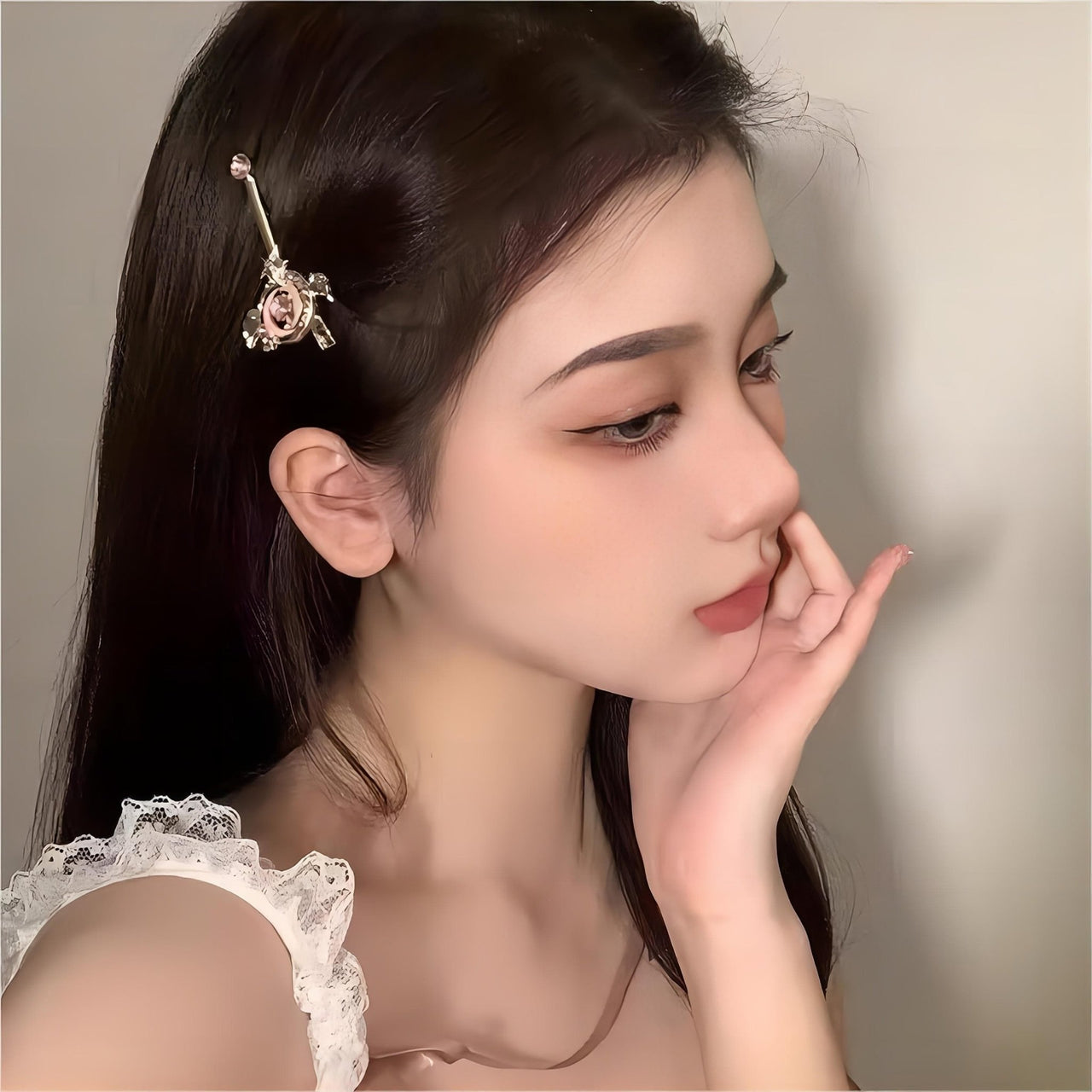 Chic Pink CZ Inlaid Sailor Moon Hair Clip - ArtGalleryZen