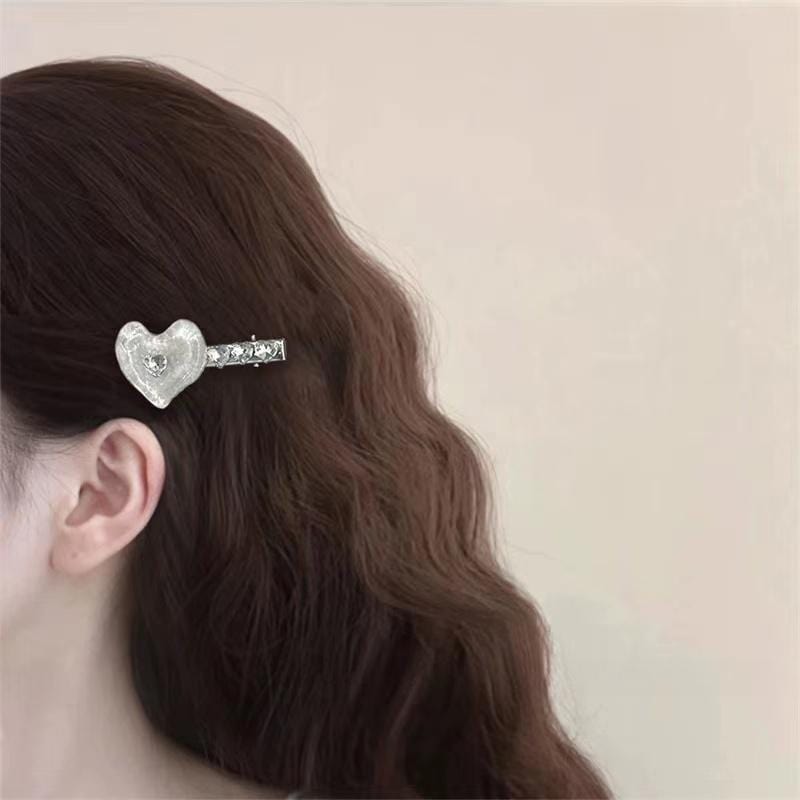 Chic Rhinestone Heart Resin Hair Clip