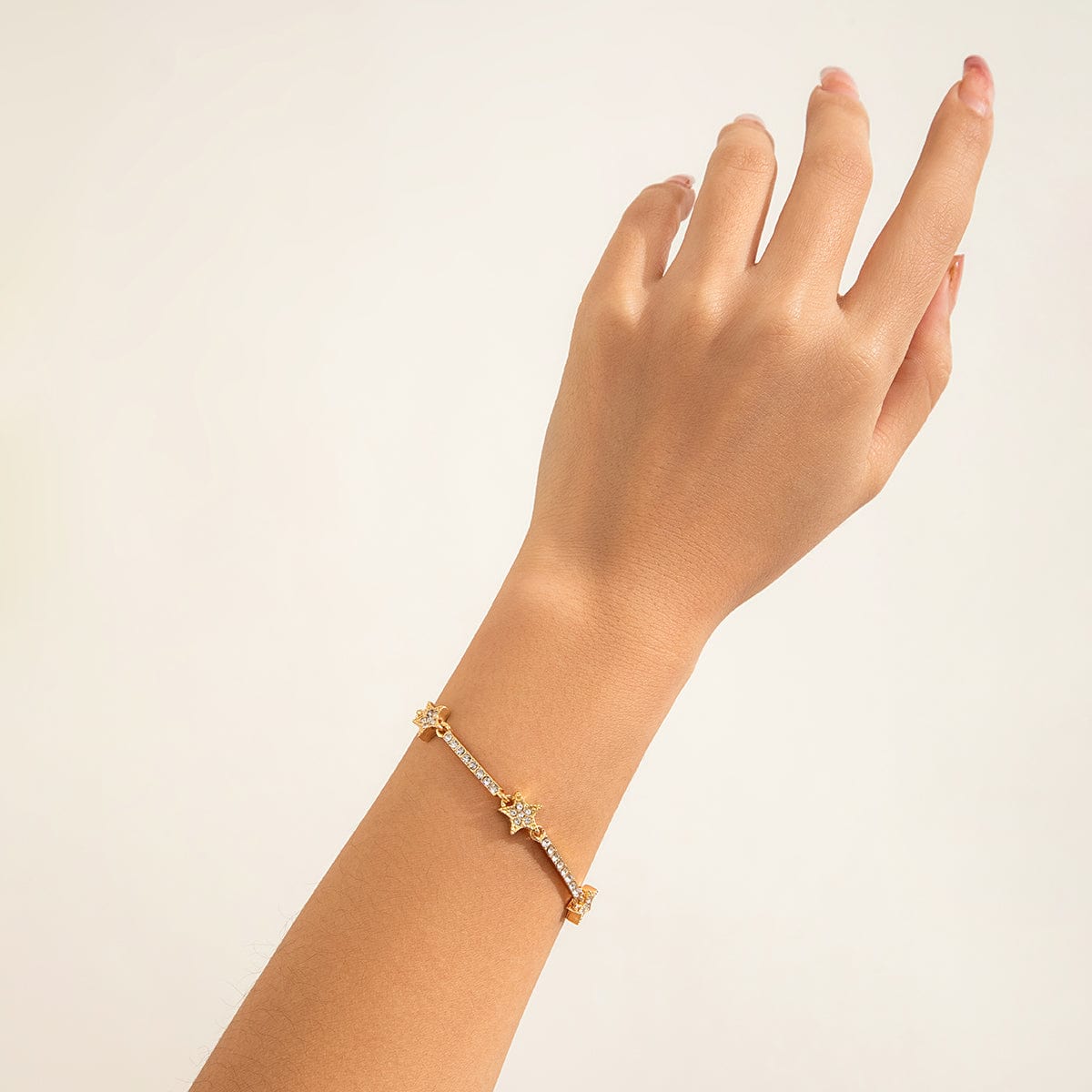 Chic Rhinestone Inlaid Star Saturn Chain Bracelet