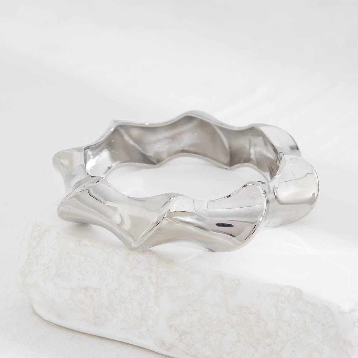 Chic Silver Tone Glossy Twisted Bangle Bracelet