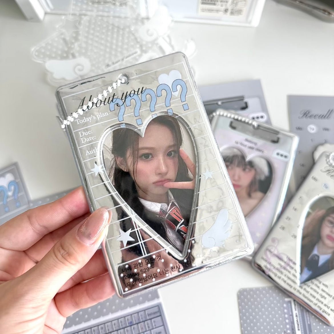 Chic Silver Tone Heart Star Mirror Kpop Keychain Photocard Holder - ArtGalleryZen