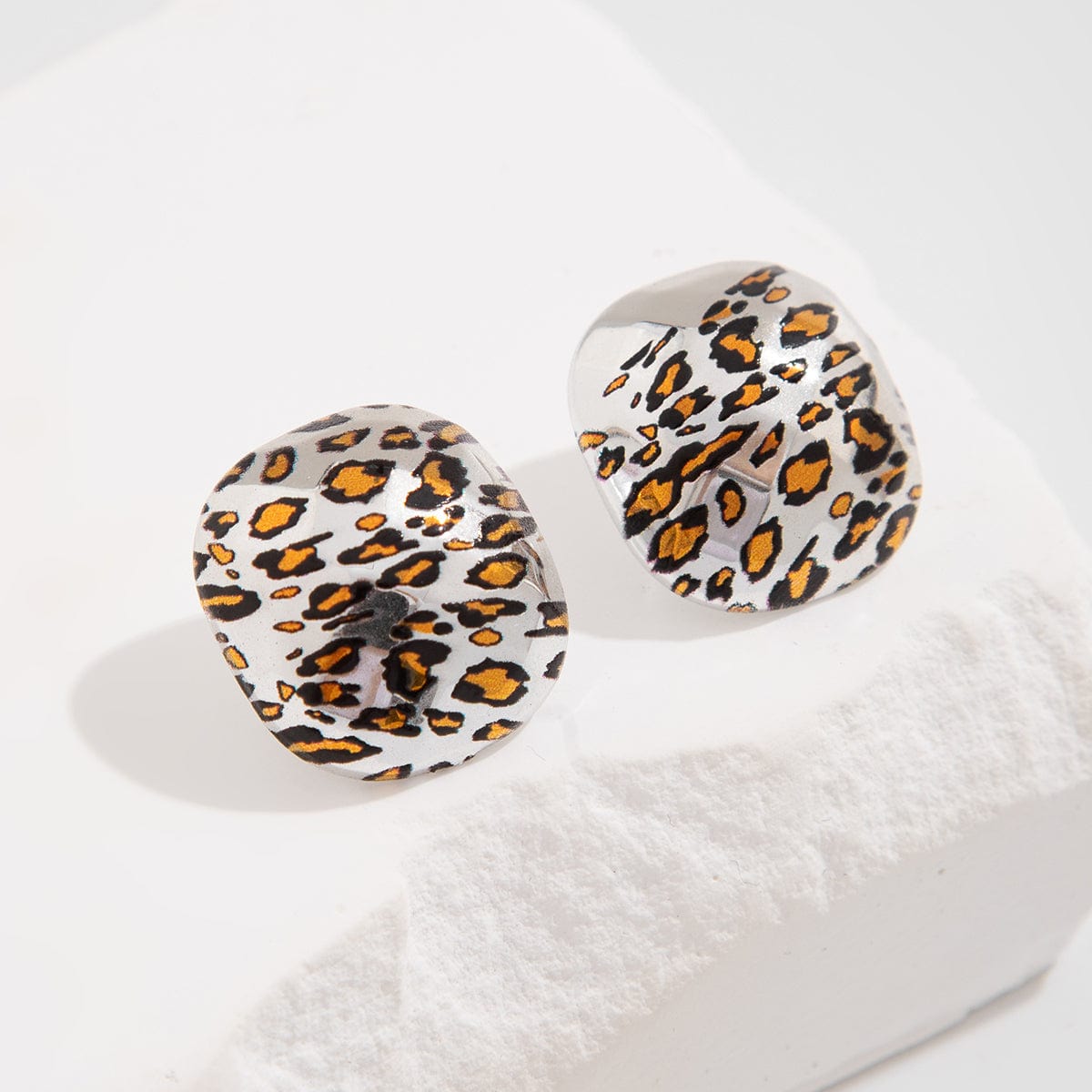 Chic Silver Tone Leopard Square Stud Earrings - ArtGalleryZen