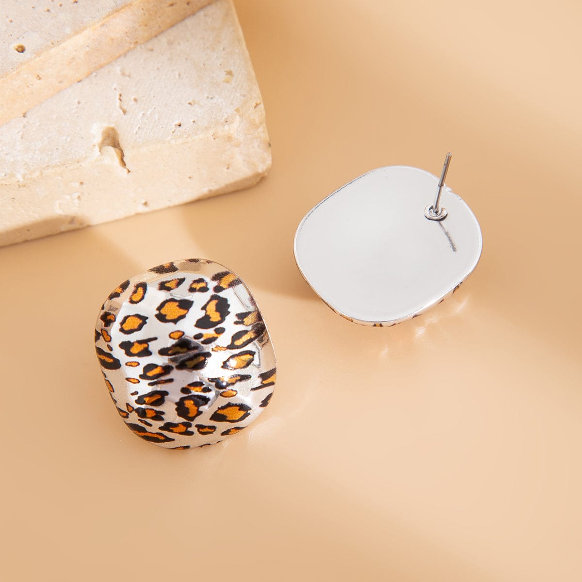 Chic Silver Tone Leopard Square Stud Earrings