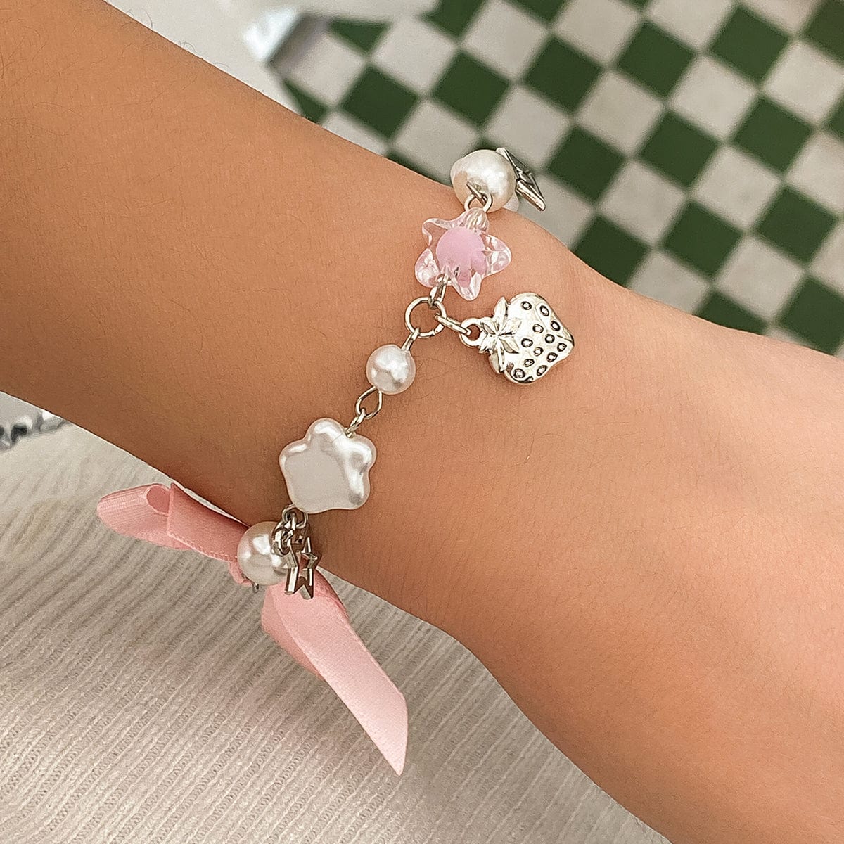 Chic Strawberry Heart Charm Bowknot Pearl Chain Bracelet