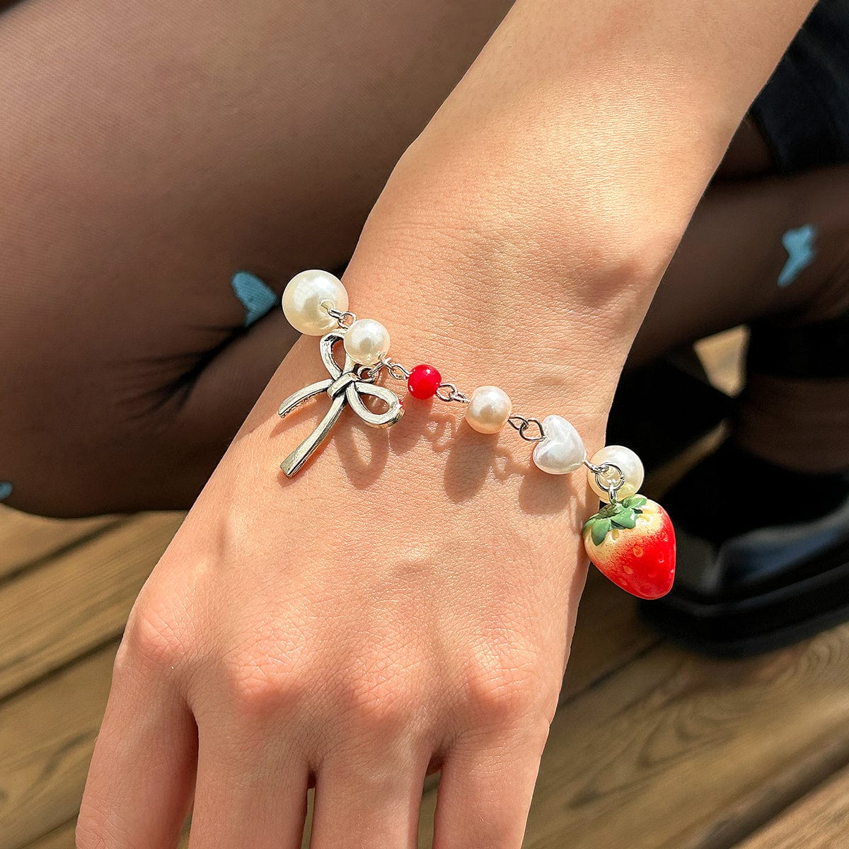 Chic Strawberry Star Charm Bowknot Pearl Chain Bracelet