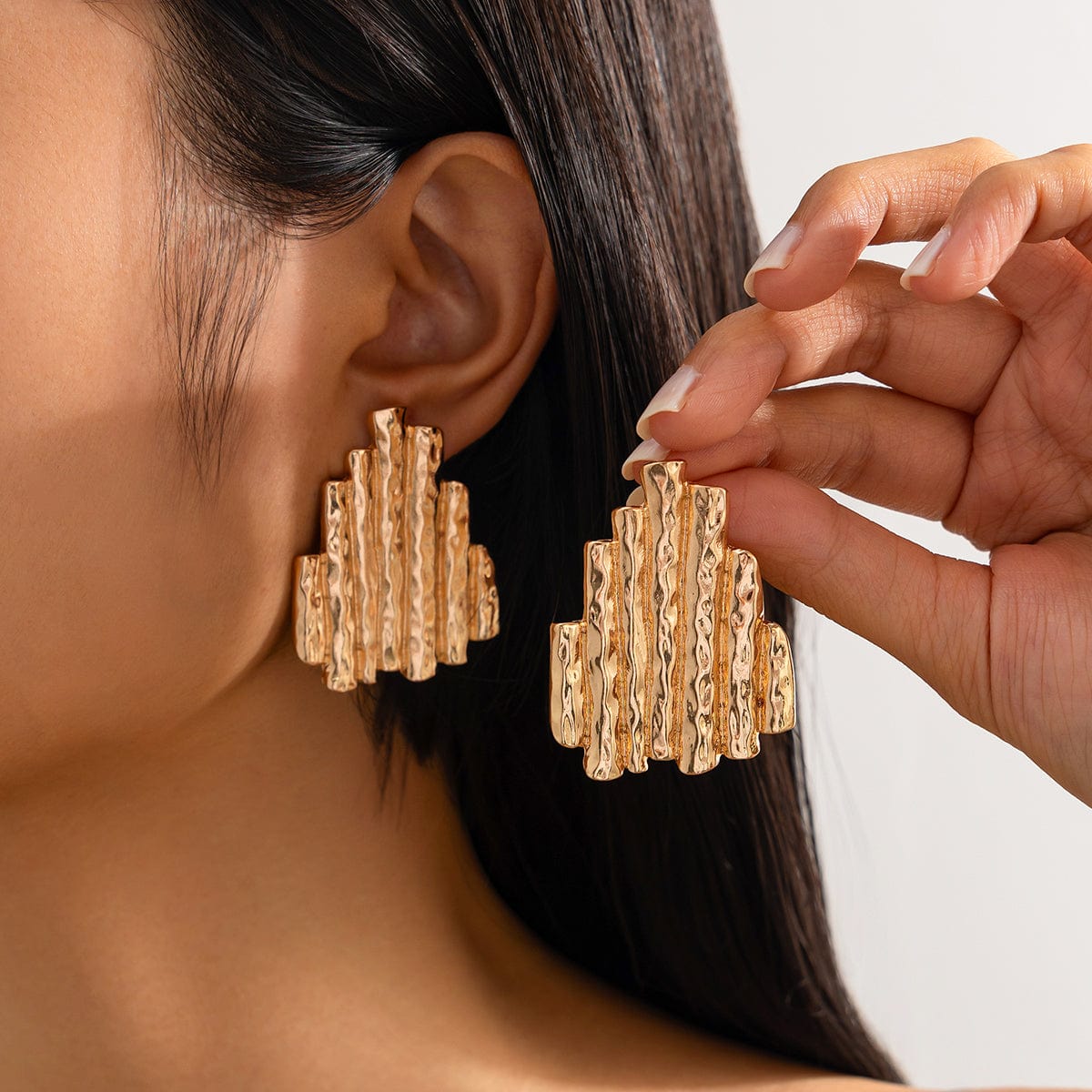 Chic Textured Geometric Pattern Stud Earrings