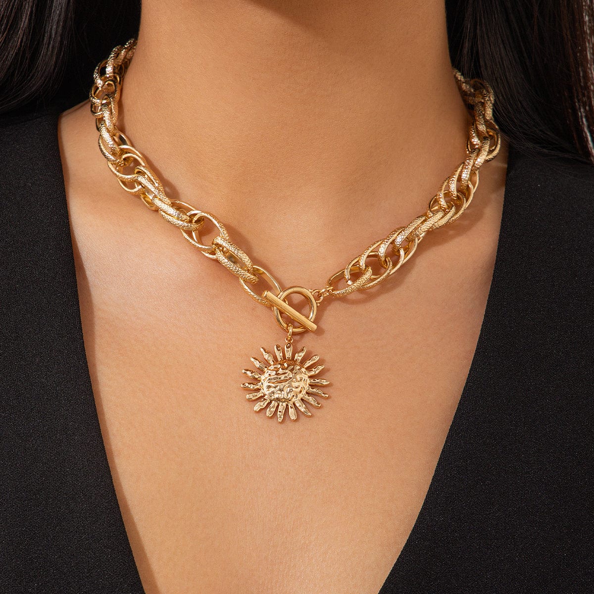 Chic Toggle Clasp Sun Pendant Rope Chain Choker Necklace