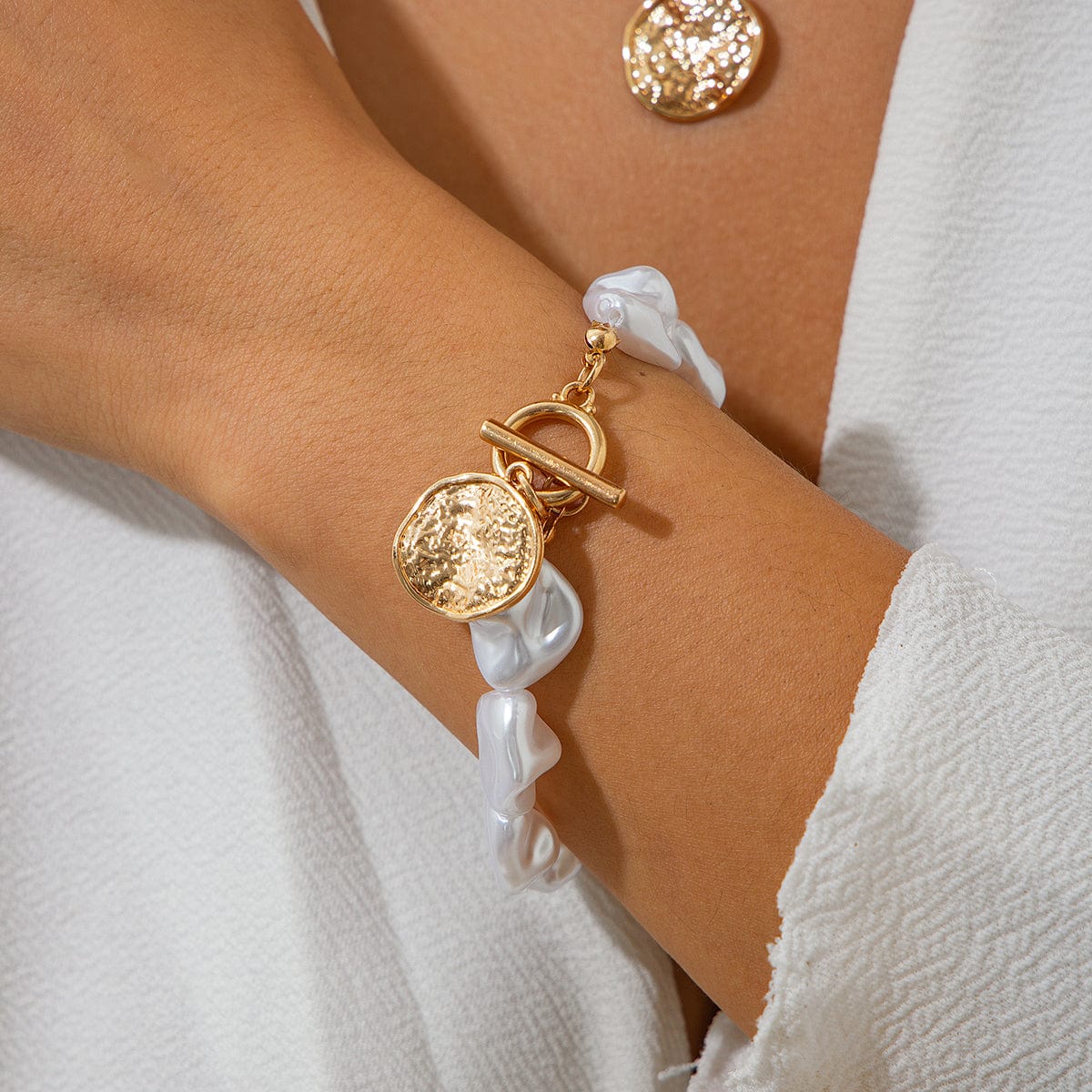 Chic Toggle Clasp Textured Round Disk Pendant Irregular Pearl Chain Necklace Bracelet - ArtGalleryZen