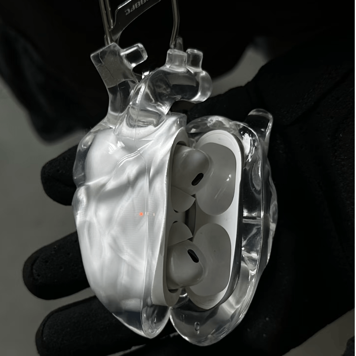 Chic Transparent Heart Liquid Silicone AirPods Earphone Case