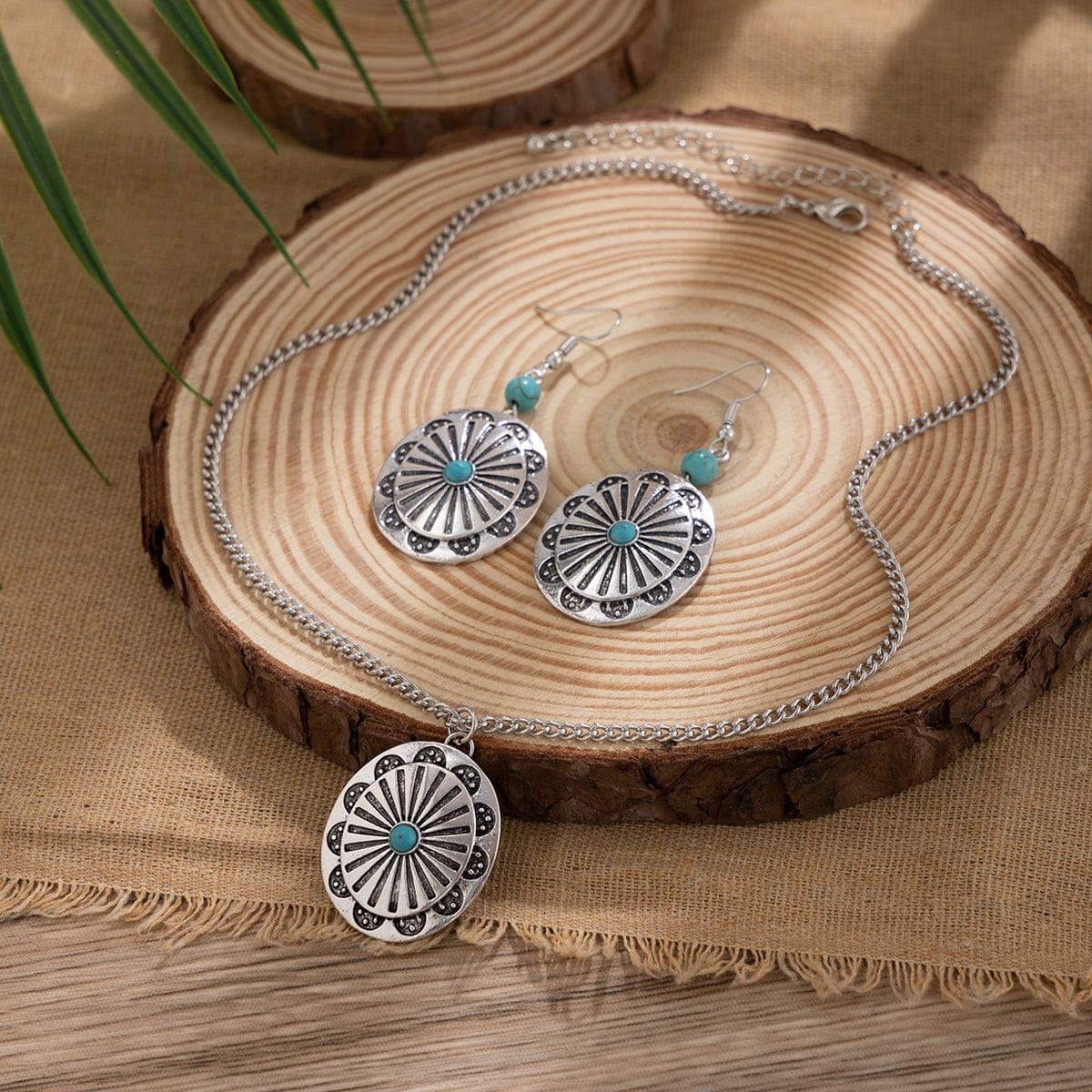 Chic Turquoise Inlaid Carved Sunflower Pendant Necklace Earrings Set