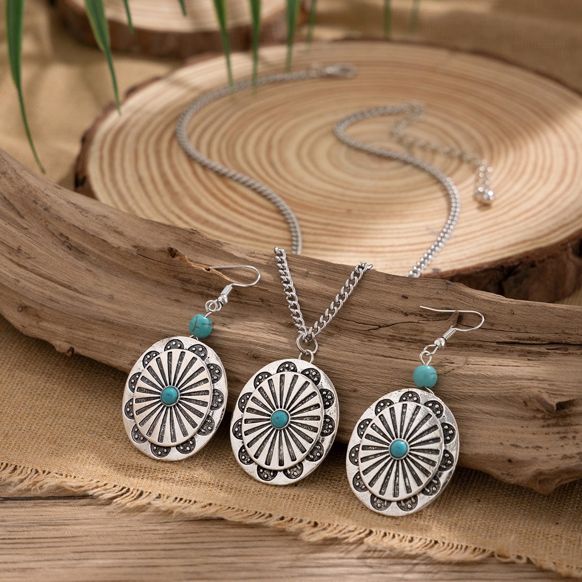 Chic Turquoise Inlaid Carved Sunflower Pendant Necklace Earrings Set