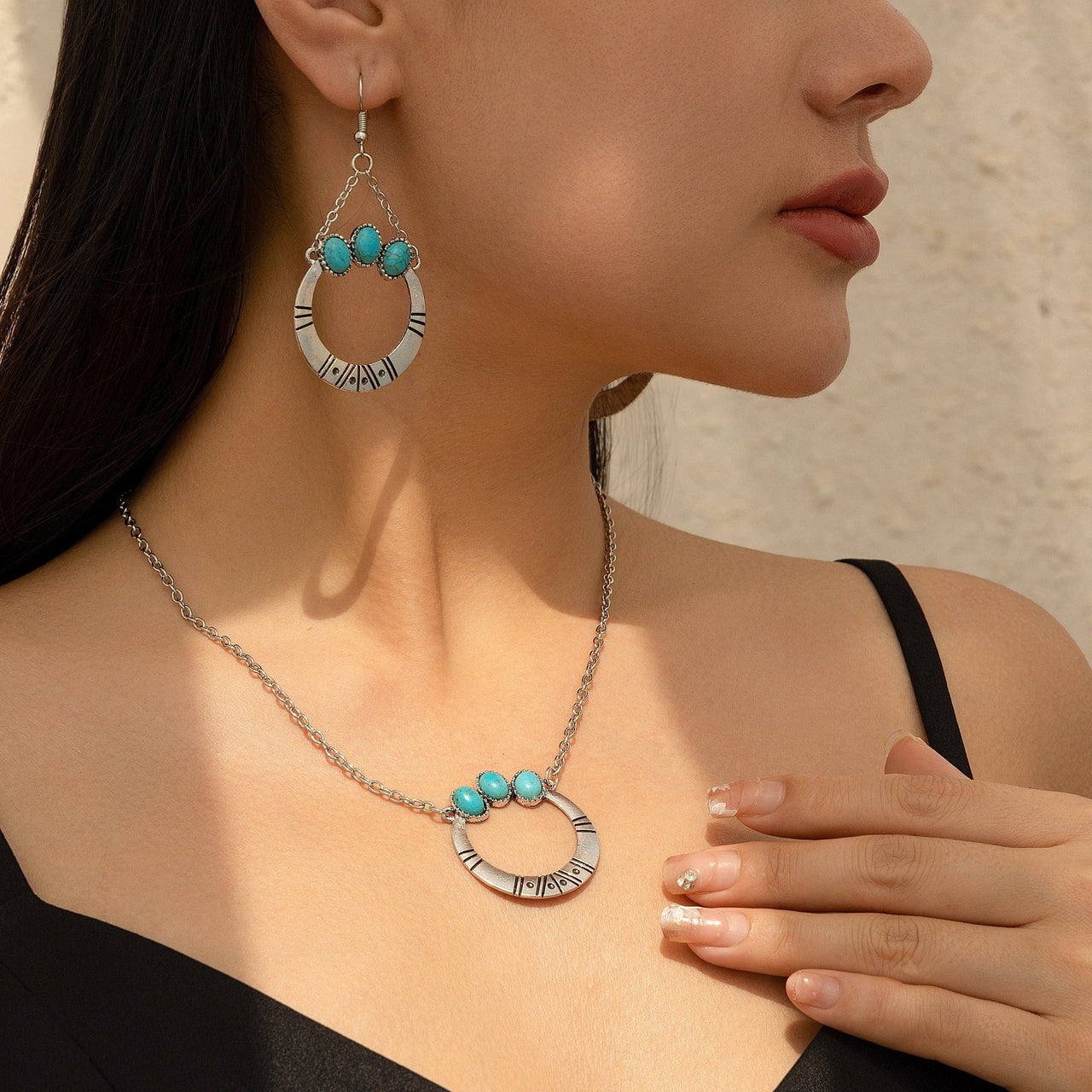 Chic Turquoise Inlaid Hoop Charm Necklace Earrings Set