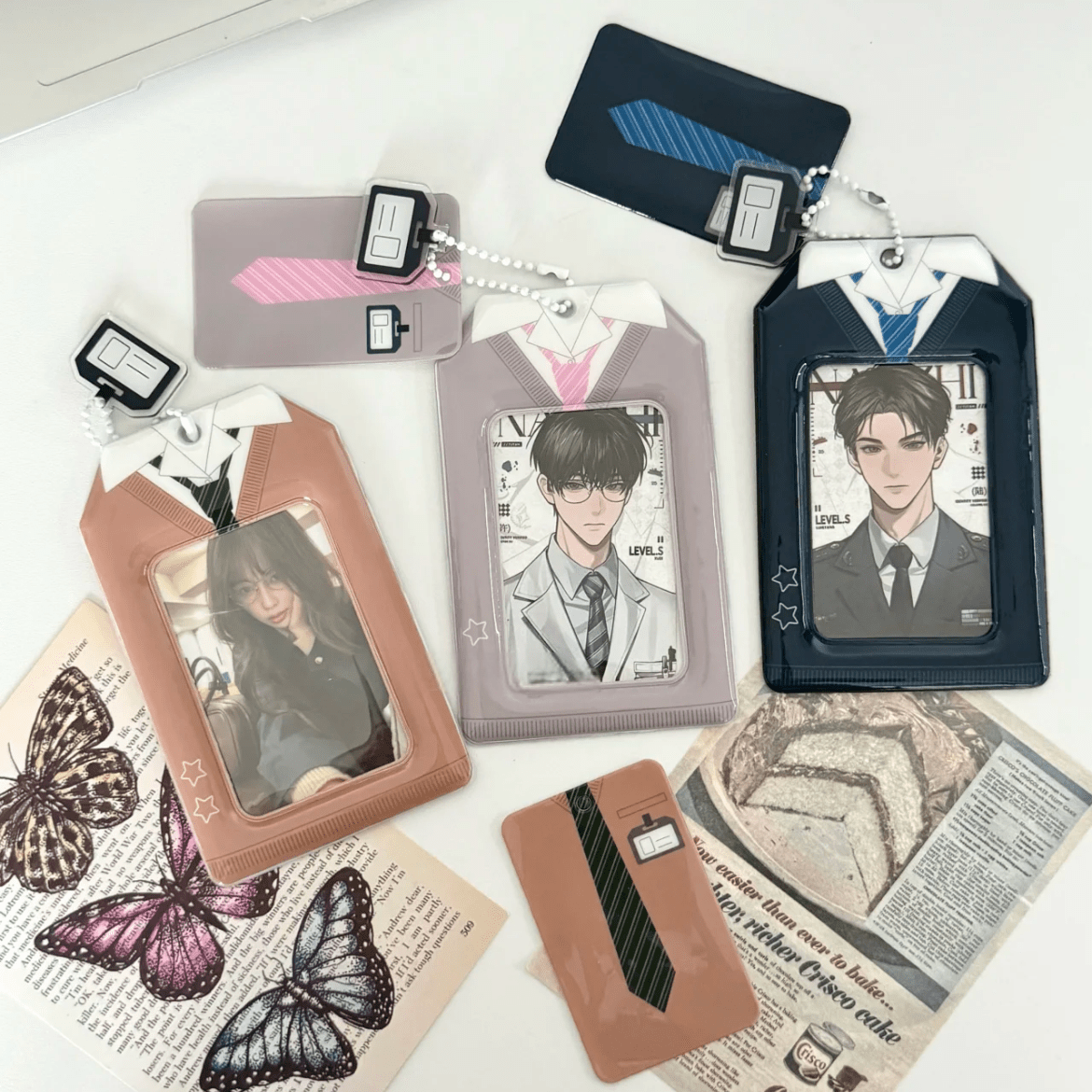Chic Uniform Kpop Keychain Photocard Holder - ArtGalleryZen