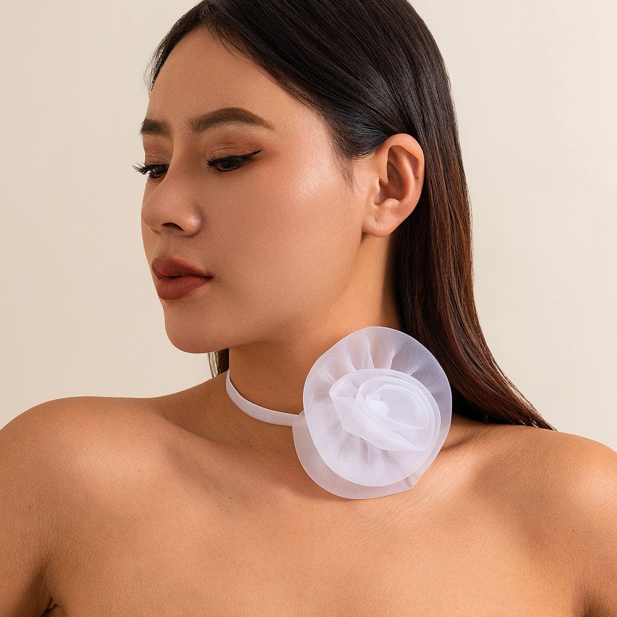 Chic White Mesh Flower Velvet Collar Choker Necklace - ArtGalleryZen