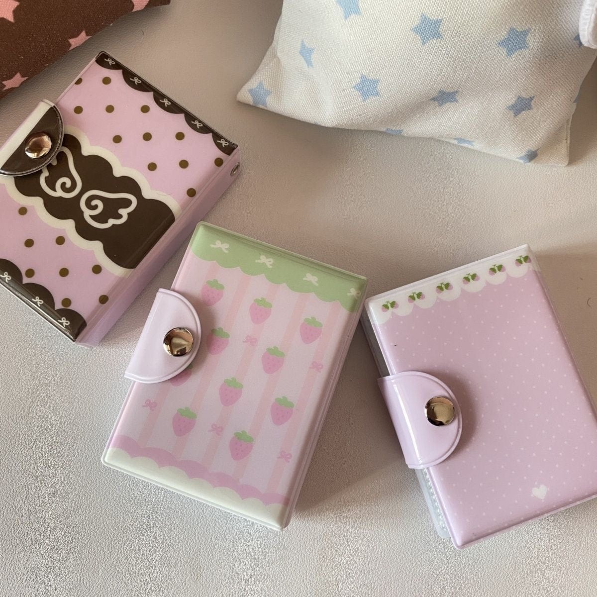 Chocolate Strawberry Heart Kpop 3 Inch Mini Photocard Album - ArtGalleryZen