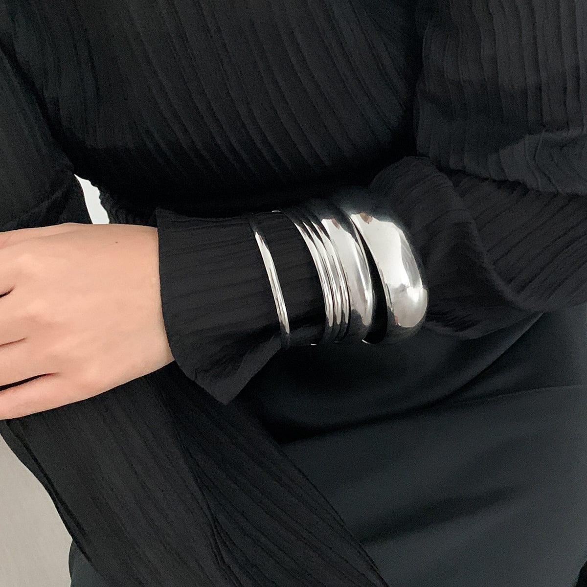 Classic 6pcs Glossy Wide Cuff Bangle Bracelet Set - ArtGalleryZen