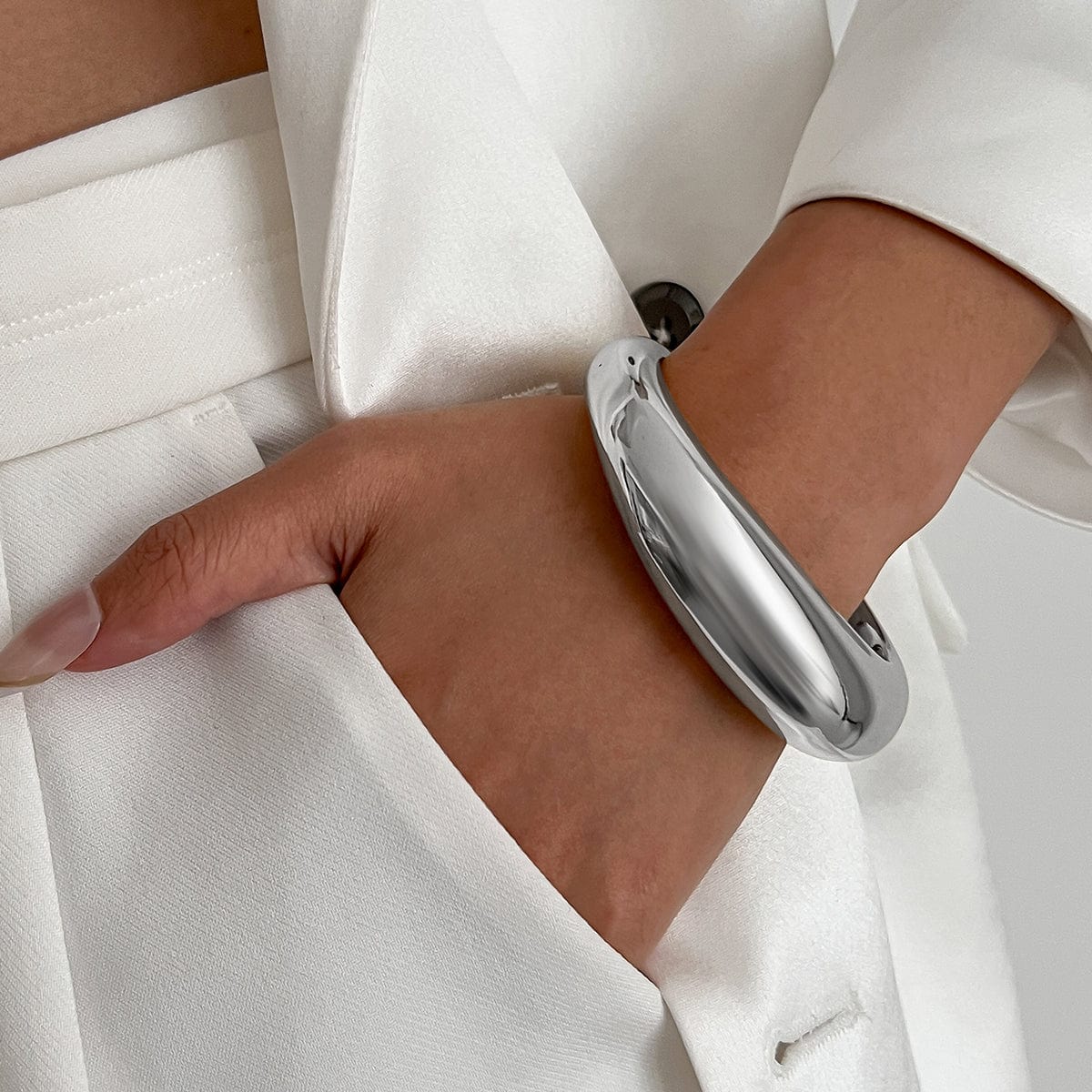 Classic Gold Silver Plated Open Bangle Bracelet - ArtGalleryZen