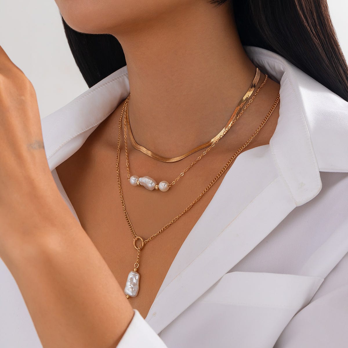 Classic Layered Irregular Pearl Pendant Snake Chain Necklace Set