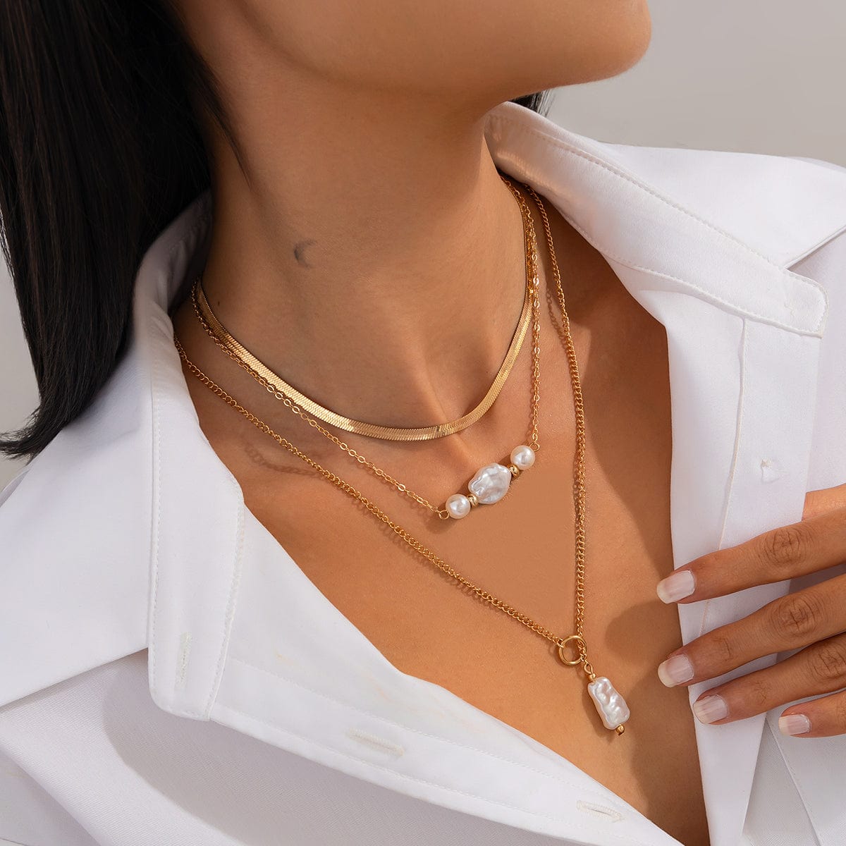 Classic Layered Irregular Pearl Pendant Snake Chain Necklace Set