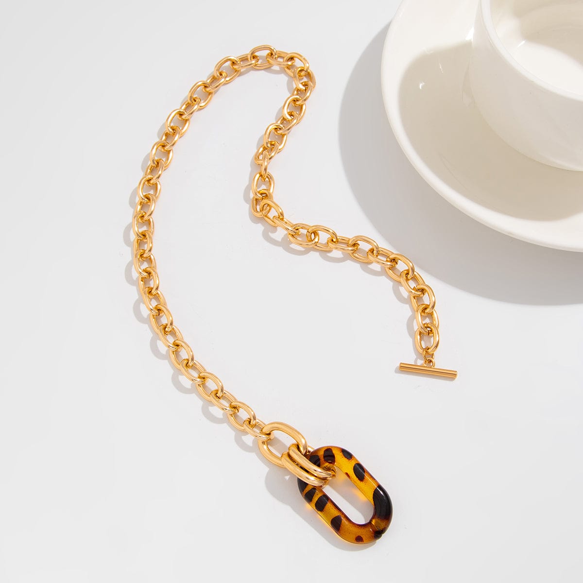 Classic Toggle Clasp Leopard Hoop Pendant Curb Chain Necklace